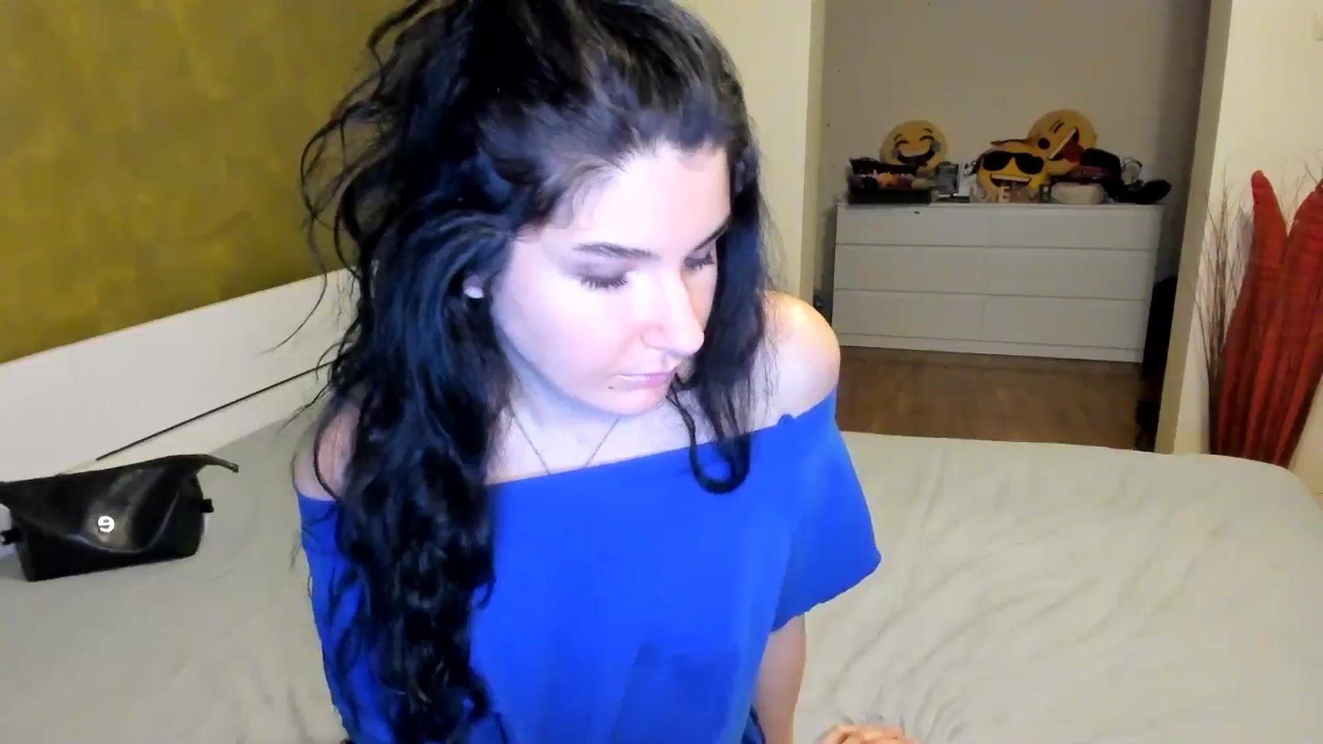 Gallery image thumbnail from SiouxPrincess's myfreecams stream on, 11/28/2024, 01:37 image 13 of 20