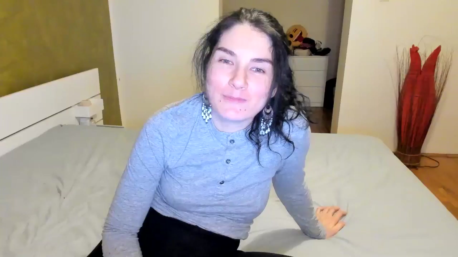 Gallery image thumbnail from SiouxPrincess's myfreecams stream on, 11/29/2024, 01:52 image 12 of 20