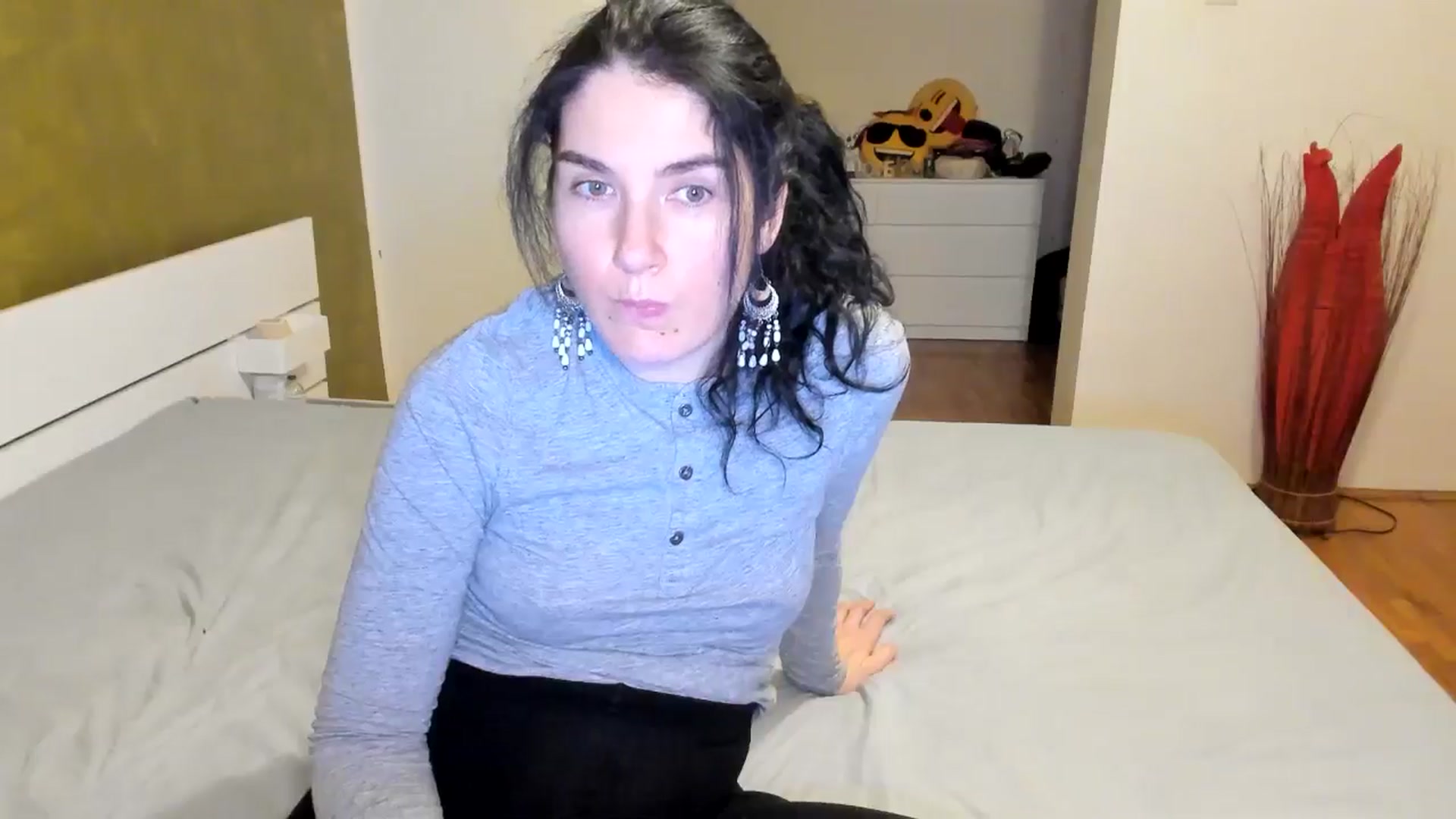 Gallery image thumbnail from SiouxPrincess's myfreecams stream on, 11/29/2024, 01:52 image 6 of 20