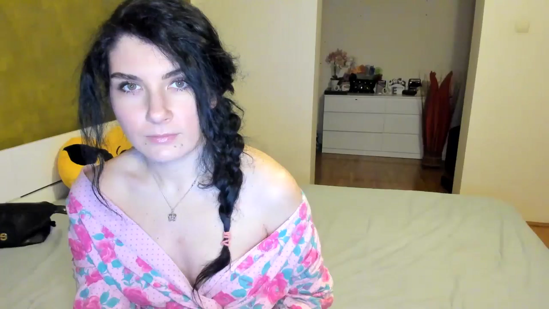 Gallery image thumbnail from SiouxPrincess's myfreecams stream on, 11/30/2024, 01:48 image 4 of 20
