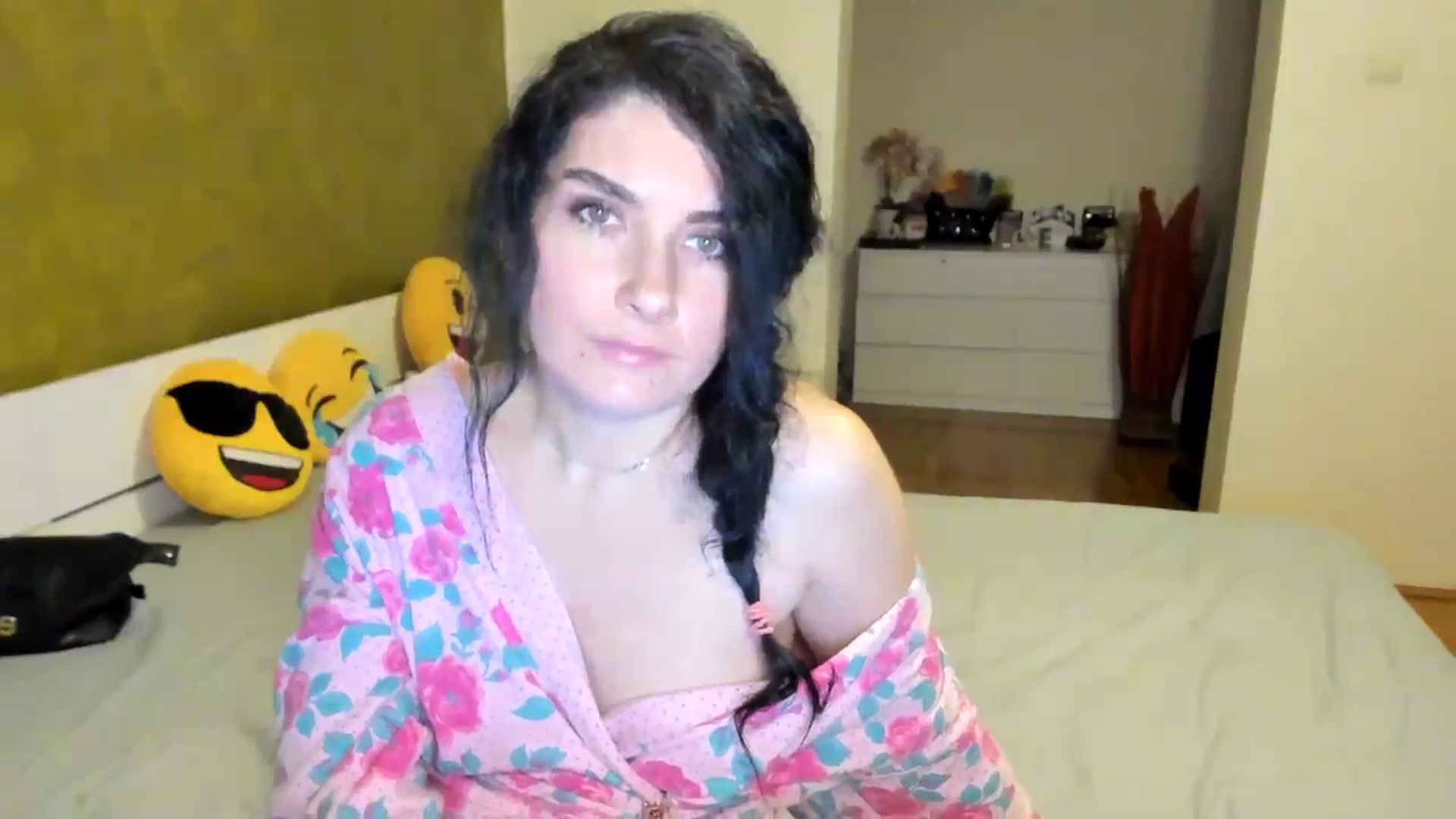 Gallery image thumbnail from SiouxPrincess's myfreecams stream on, 11/30/2024, 01:48 image 10 of 20