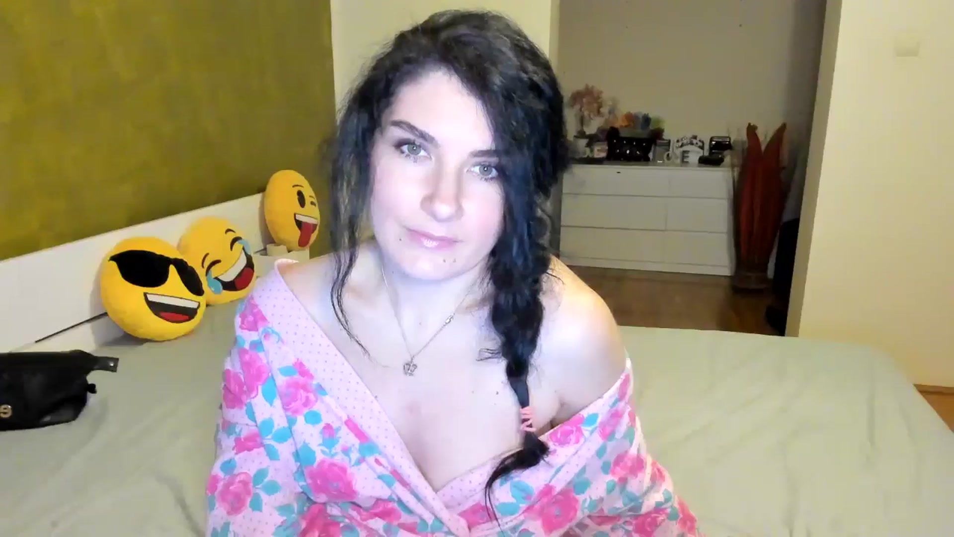 Gallery image thumbnail from SiouxPrincess's myfreecams stream on, 11/30/2024, 01:48 image 5 of 20
