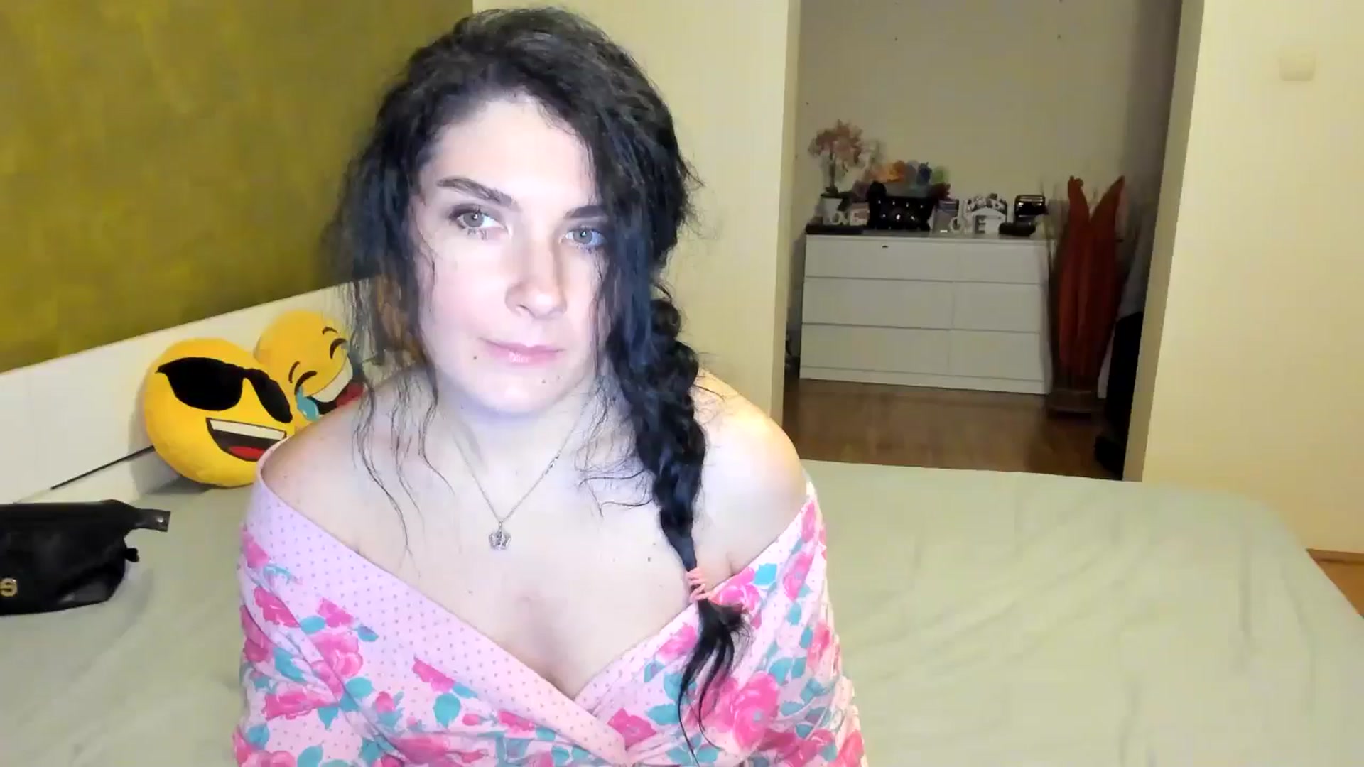 Gallery image thumbnail from SiouxPrincess's myfreecams stream on, 11/30/2024, 01:48 image 2 of 20