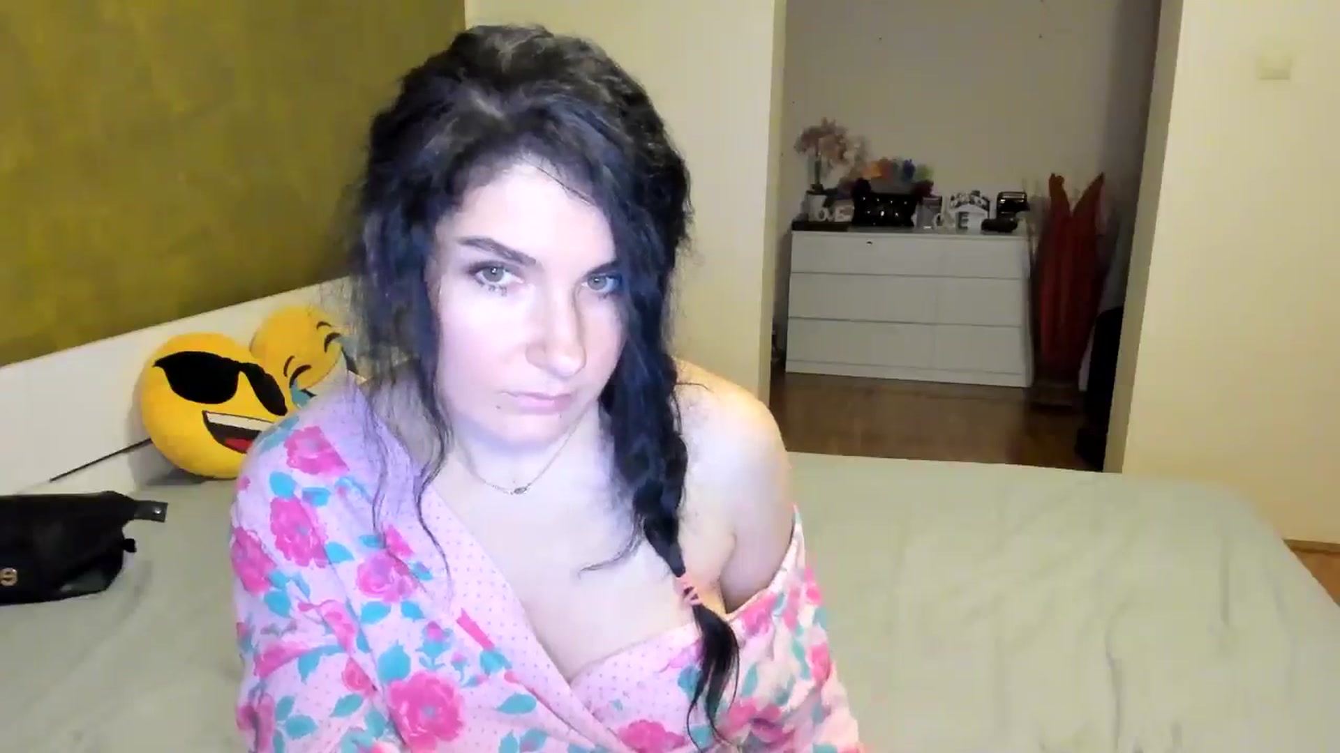 Gallery image thumbnail from SiouxPrincess's myfreecams stream on, 11/30/2024, 01:48 image 17 of 20