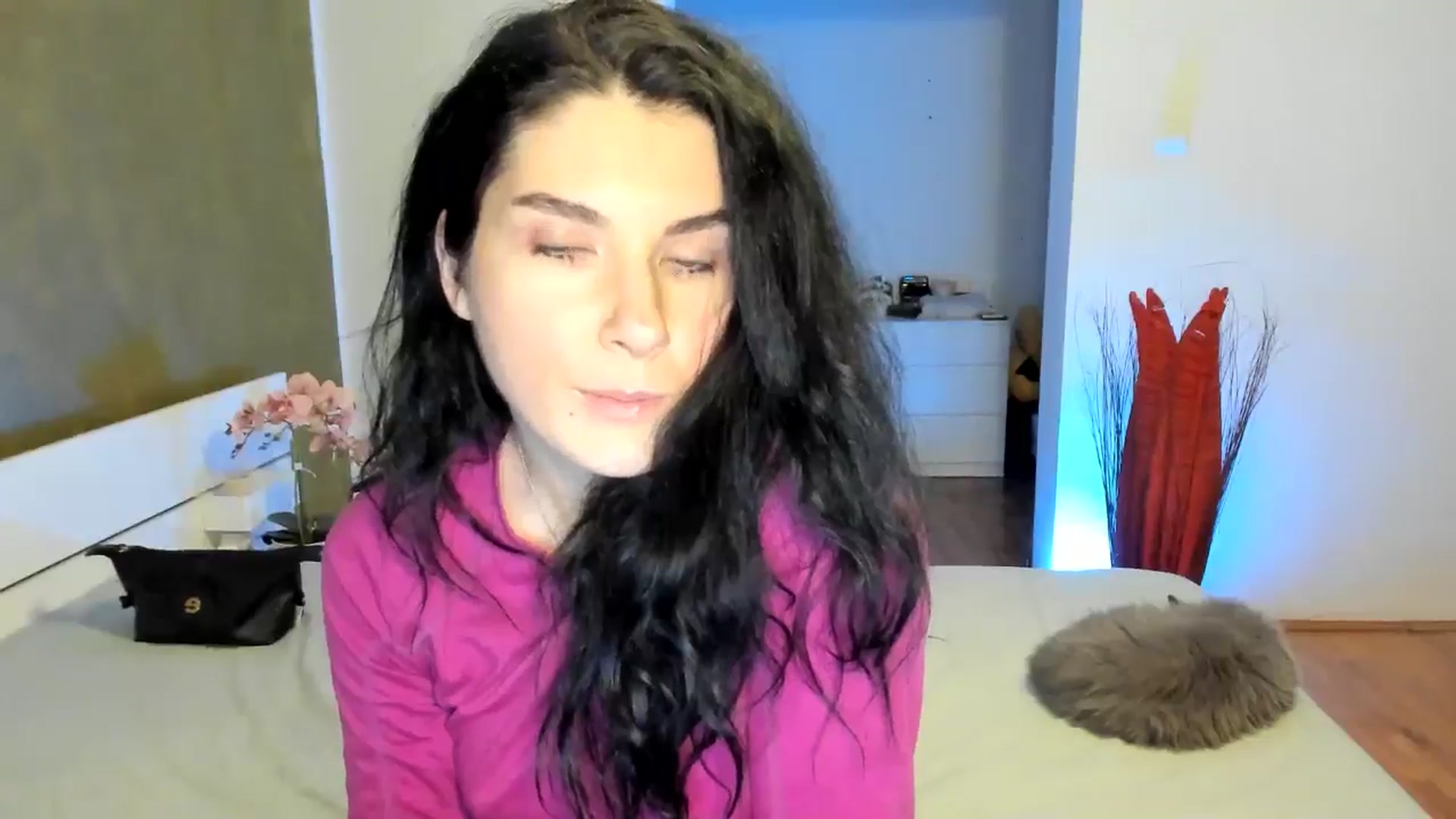 Gallery image thumbnail from SiouxPrincess's myfreecams stream on, 12/02/2024, 01:36 image 17 of 20