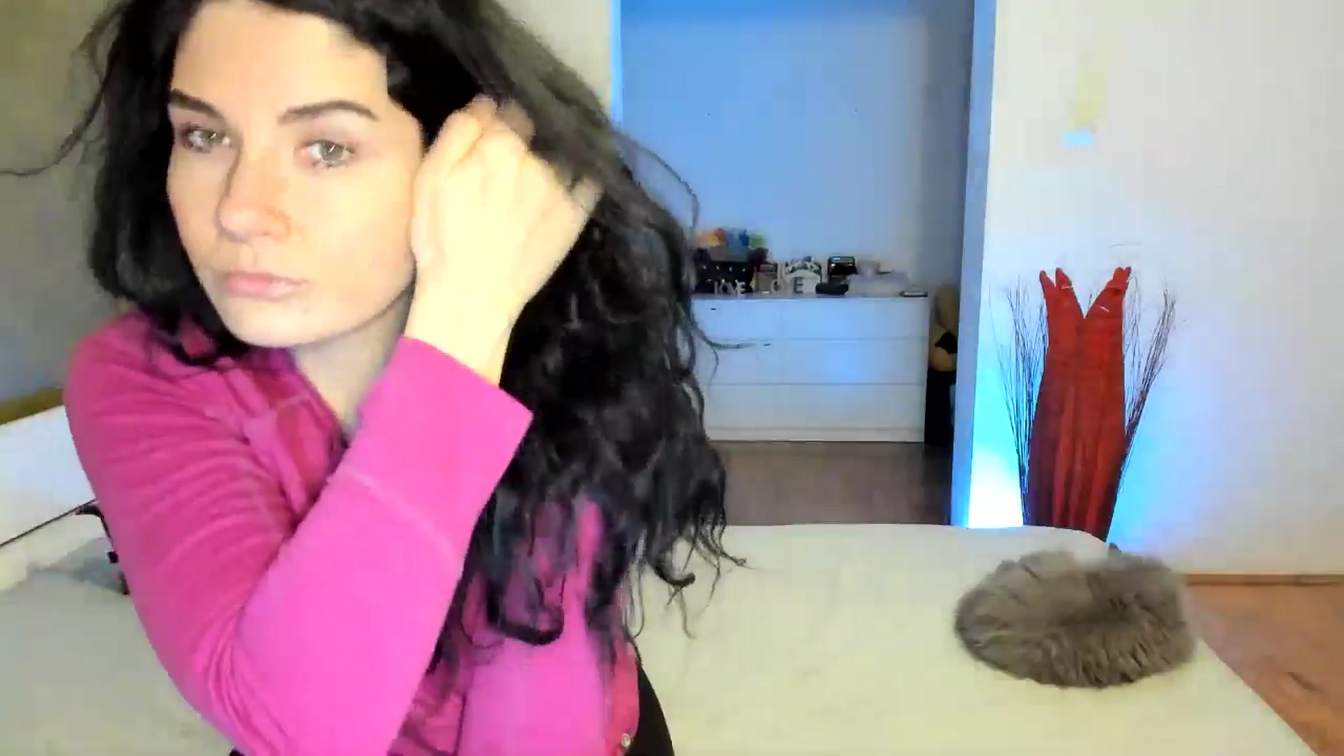 Gallery image thumbnail from SiouxPrincess's myfreecams stream on, 12/02/2024, 01:36 image 14 of 20