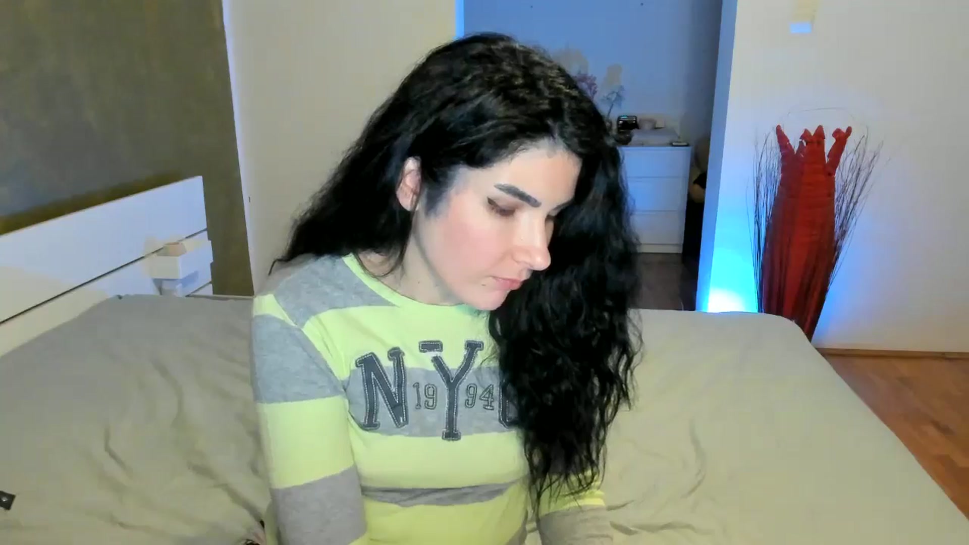 Gallery image thumbnail from SiouxPrincess's myfreecams stream on, 12/03/2024, 01:42 image 11 of 20