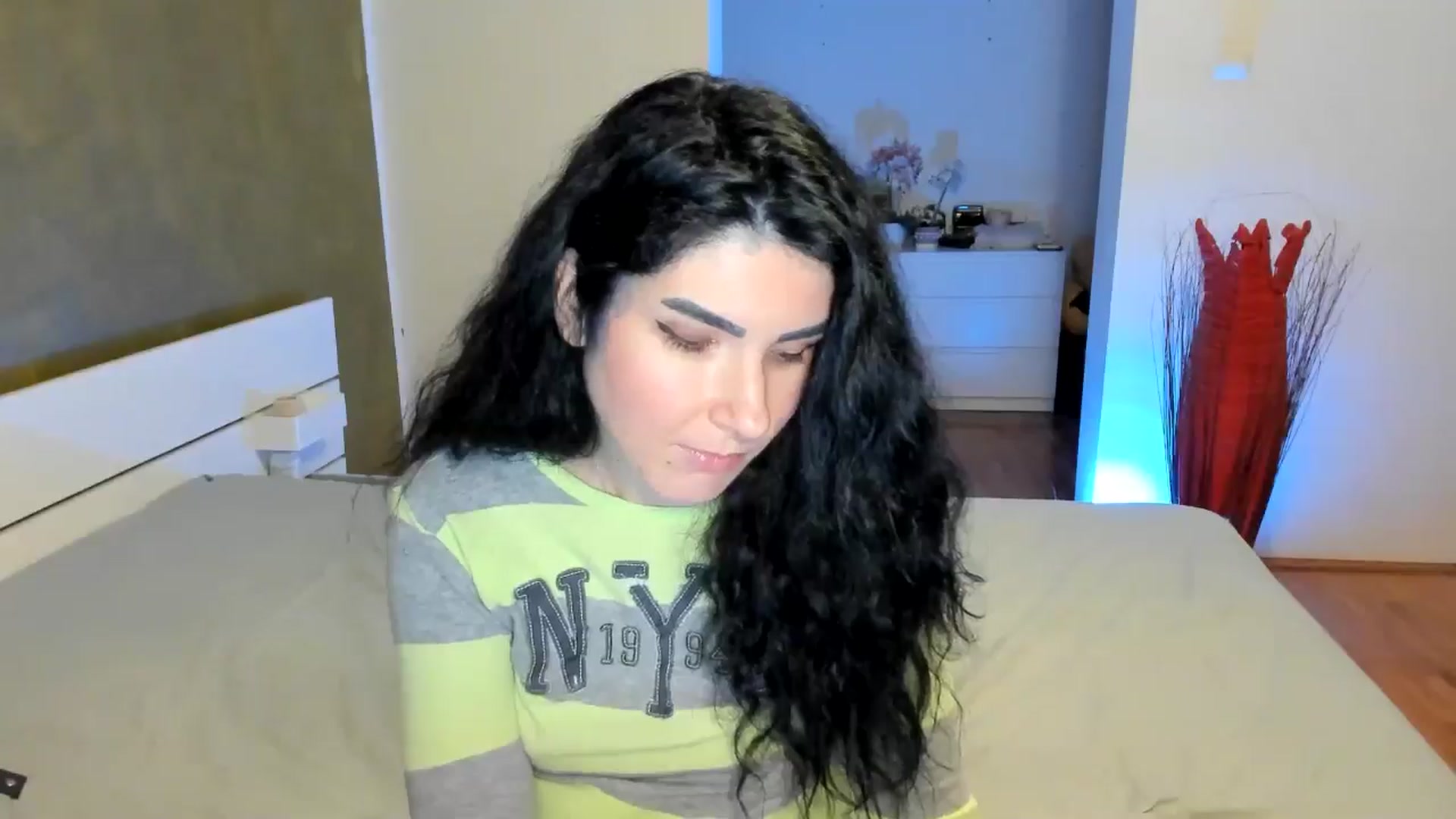 Gallery image thumbnail from SiouxPrincess's myfreecams stream on, 12/03/2024, 01:42 image 4 of 20
