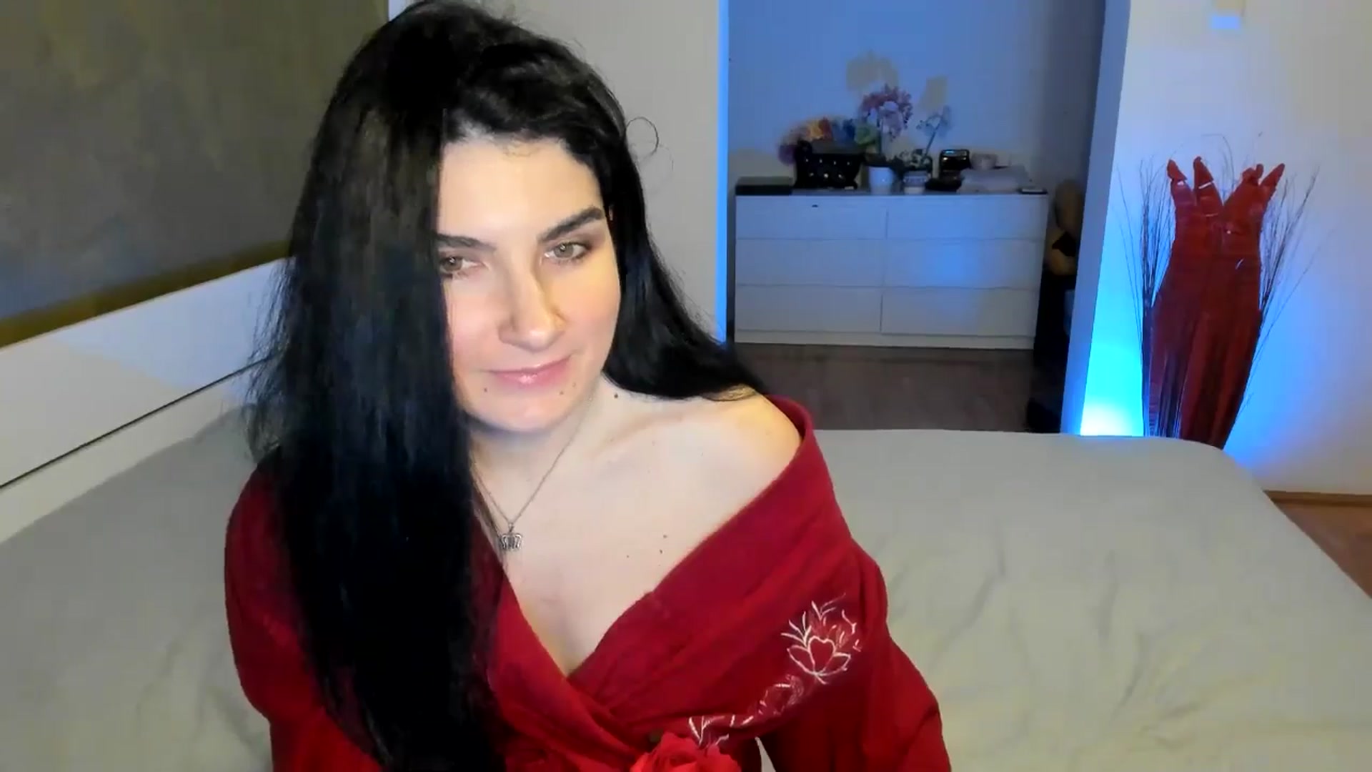 Gallery image thumbnail from SiouxPrincess's myfreecams stream on, 12/04/2024, 24:20 image 6 of 20