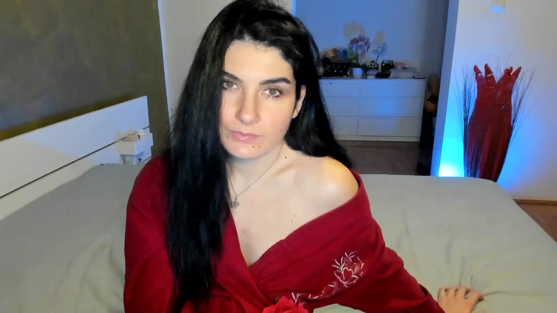 Gallery image thumbnail from SiouxPrincess's myfreecams stream on, 12/04/2024, 24:20 image 5 of 20