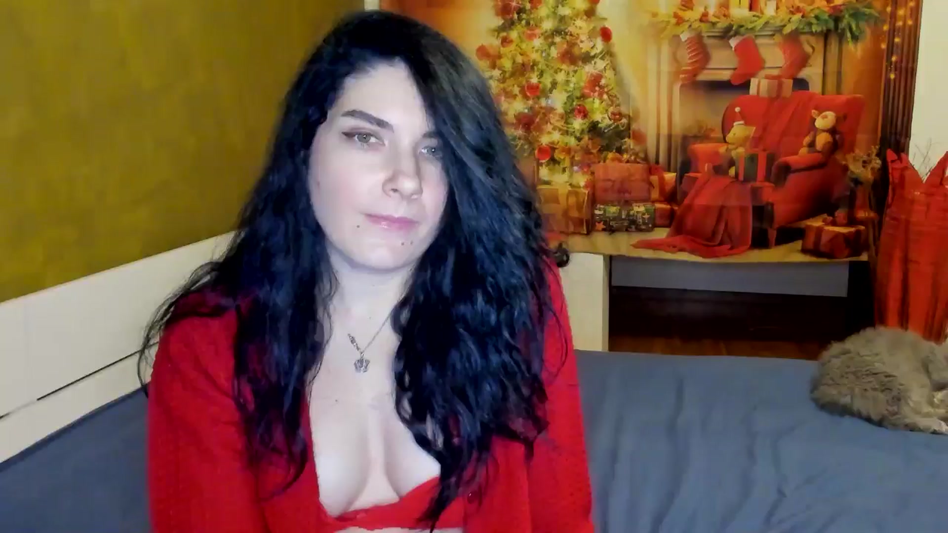 Gallery image thumbnail from SiouxPrincess's myfreecams stream on, 12/18/2024, 01:44 image 13 of 20