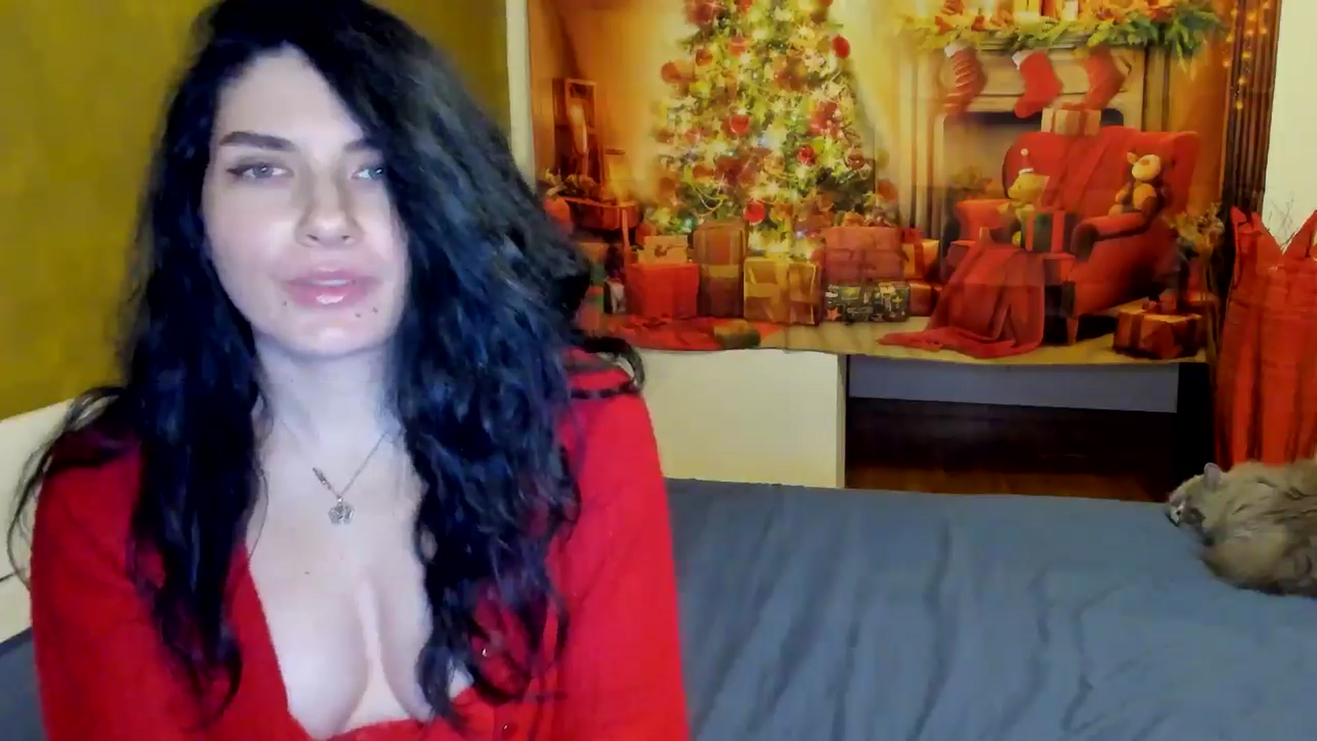 Gallery image thumbnail from SiouxPrincess's myfreecams stream on, 12/18/2024, 01:44 image 18 of 20