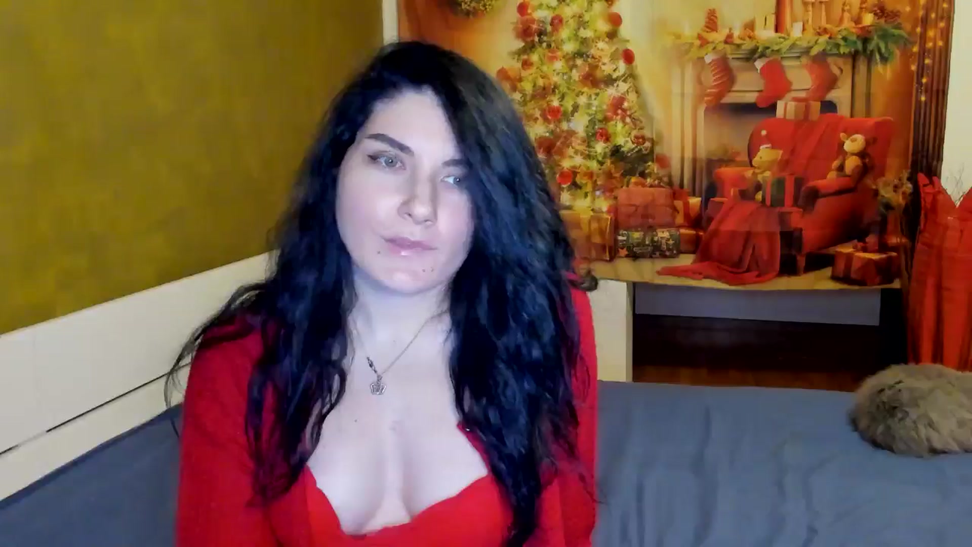Gallery image thumbnail from SiouxPrincess's myfreecams stream on, 12/18/2024, 01:44 image 8 of 20