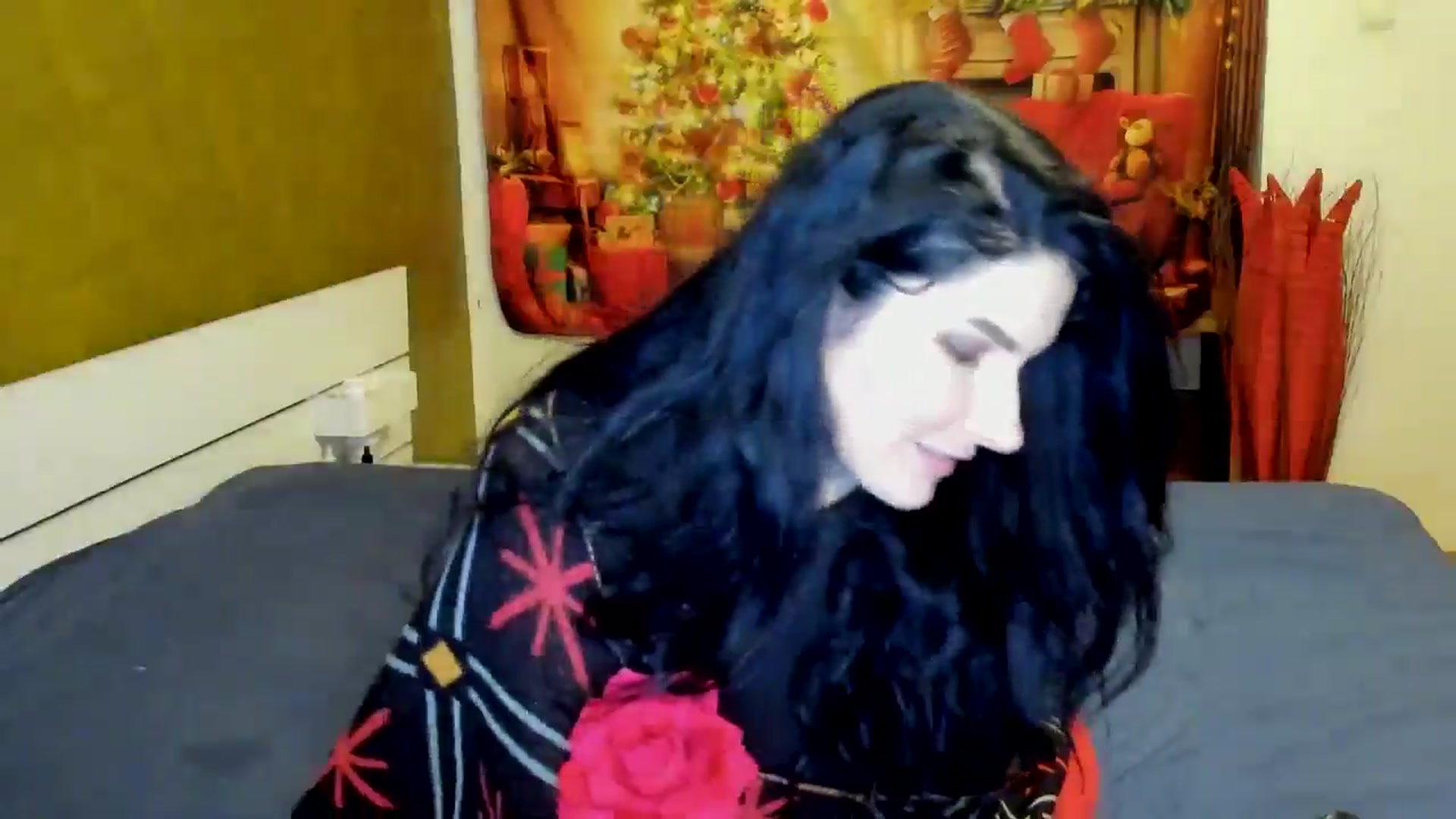 Gallery image thumbnail from SiouxPrincess's myfreecams stream on, 12/19/2024, 23:21 image 7 of 20