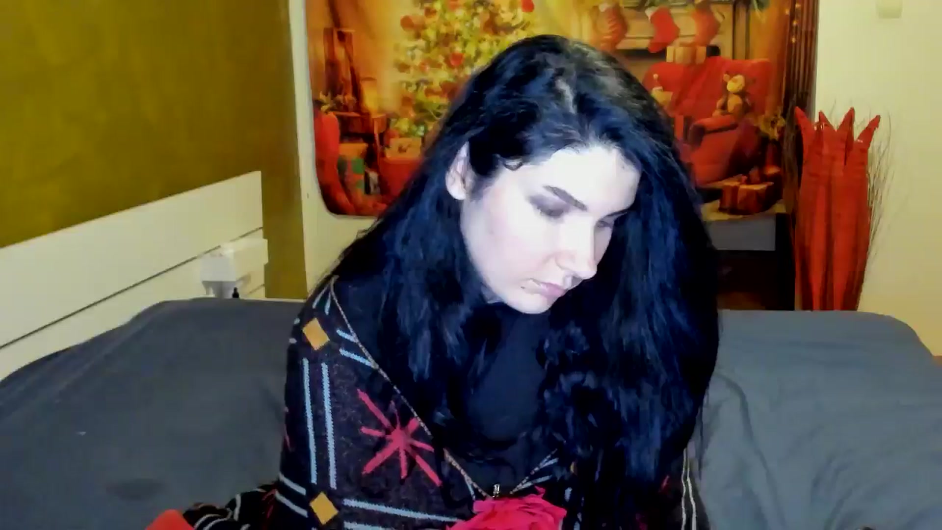 Gallery image thumbnail from SiouxPrincess's myfreecams stream on, 12/19/2024, 23:21 image 16 of 20