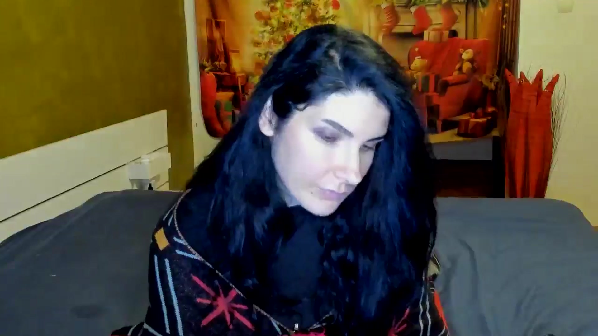 Gallery image thumbnail from SiouxPrincess's myfreecams stream on, 12/19/2024, 23:21 image 17 of 20