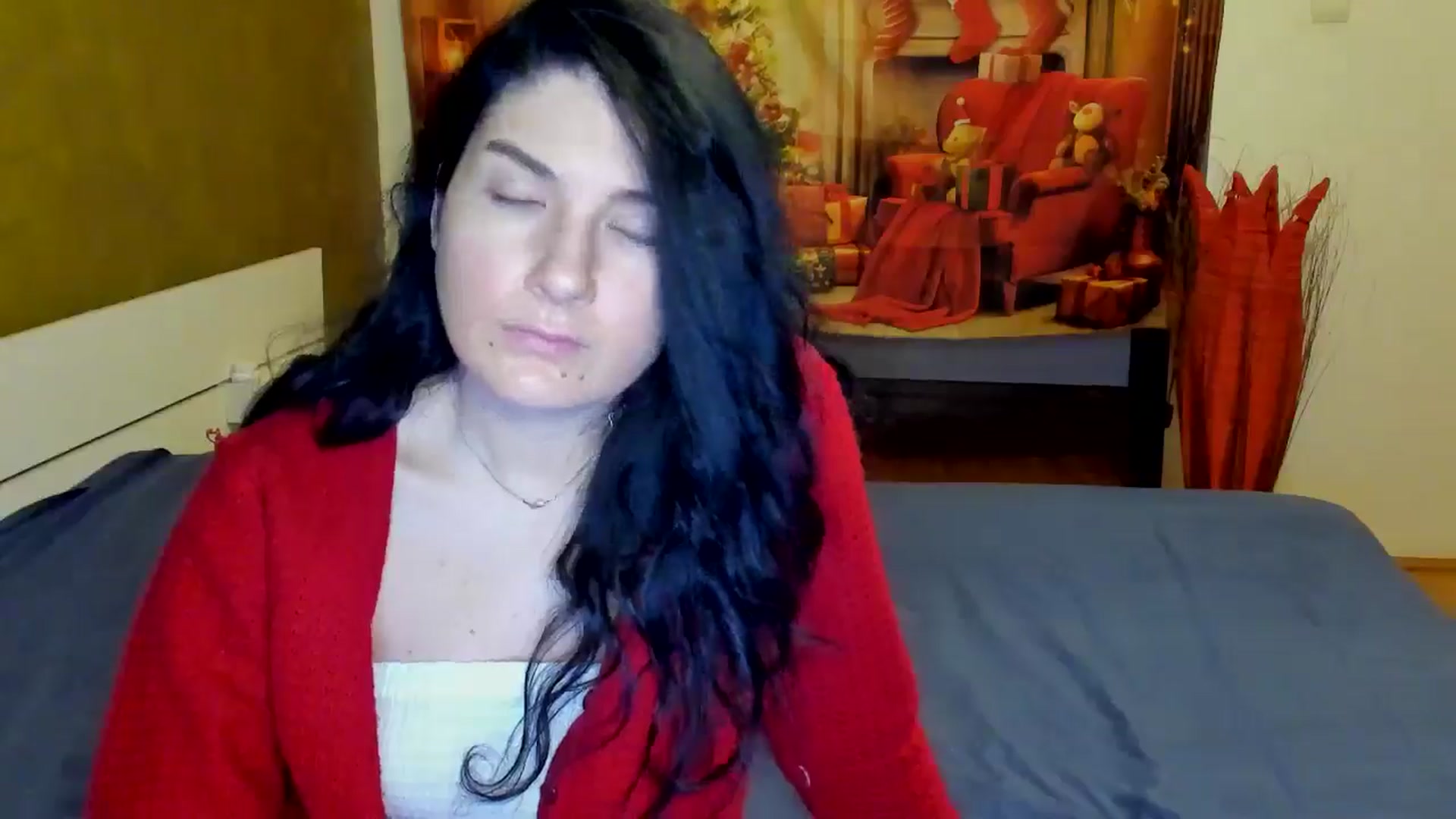 Gallery image thumbnail from SiouxPrincess's myfreecams stream on, 12/24/2024, 24:42 image 19 of 20