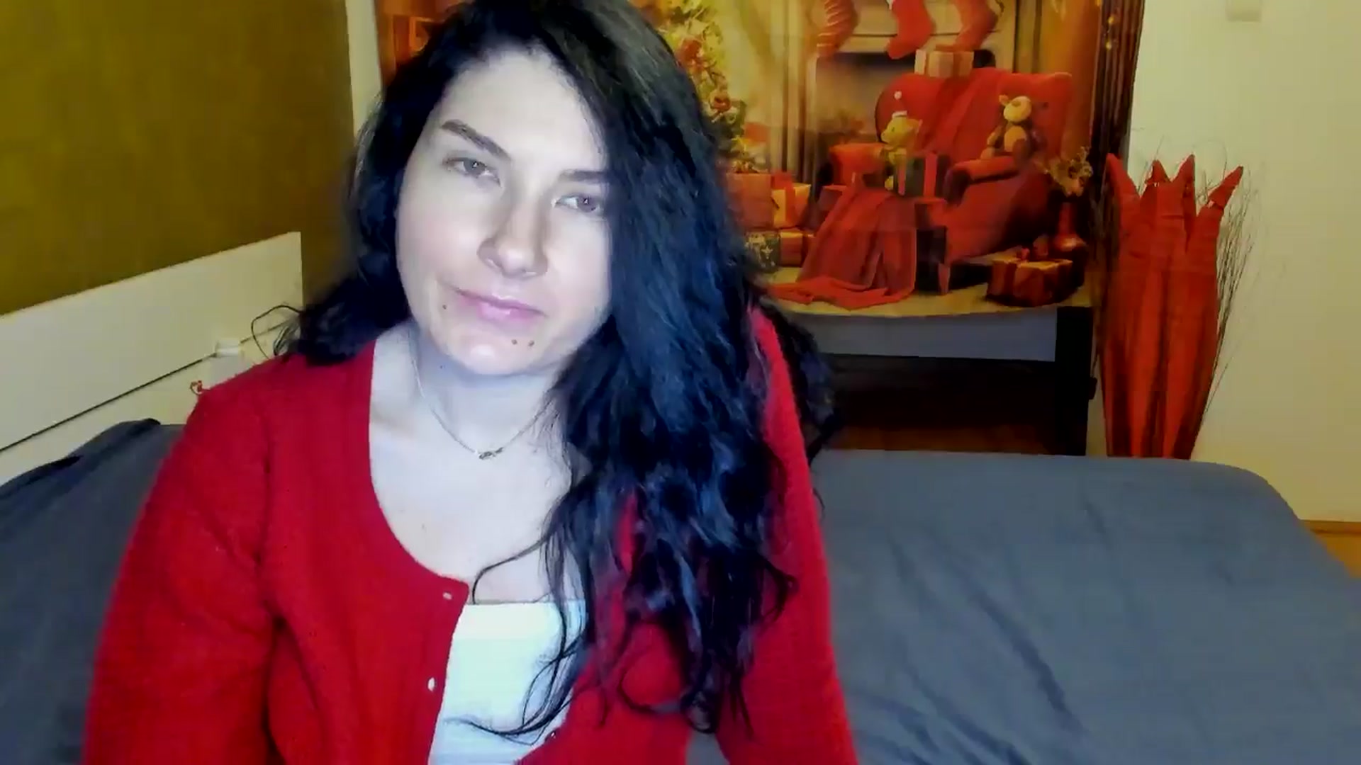 Gallery image thumbnail from SiouxPrincess's myfreecams stream on, 12/24/2024, 24:42 image 6 of 20