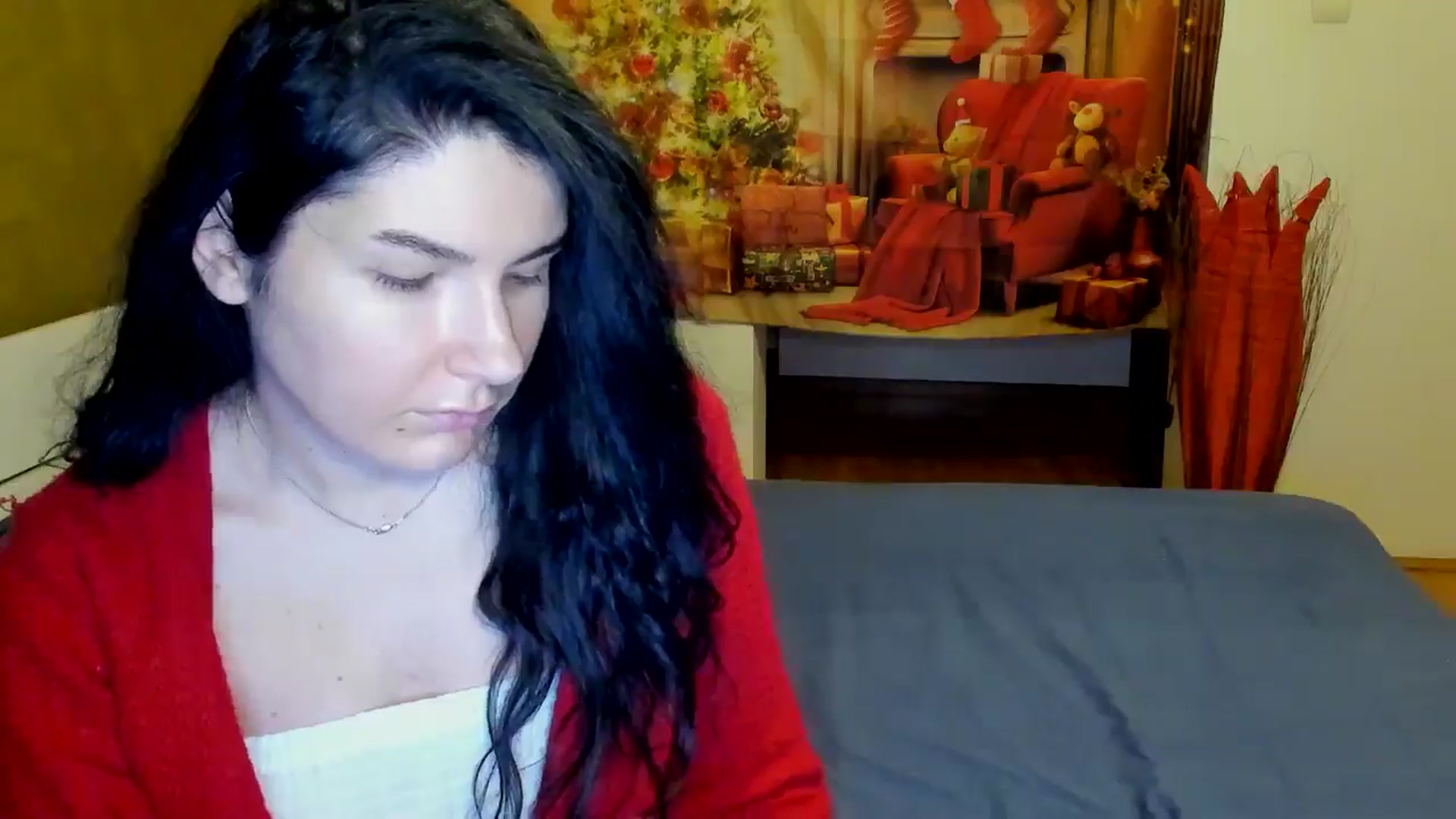Gallery image thumbnail from SiouxPrincess's myfreecams stream on, 12/24/2024, 24:42 image 12 of 20