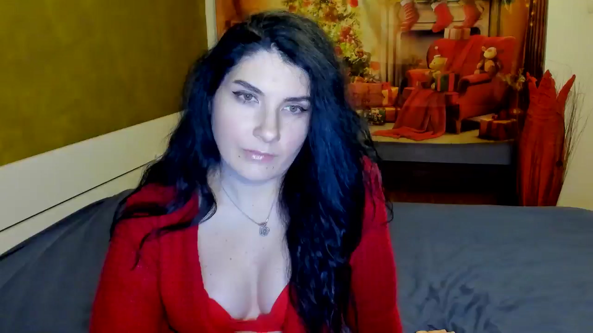 Gallery image thumbnail from SiouxPrincess's myfreecams stream on, 12/24/2024, 23:35 image 4 of 20