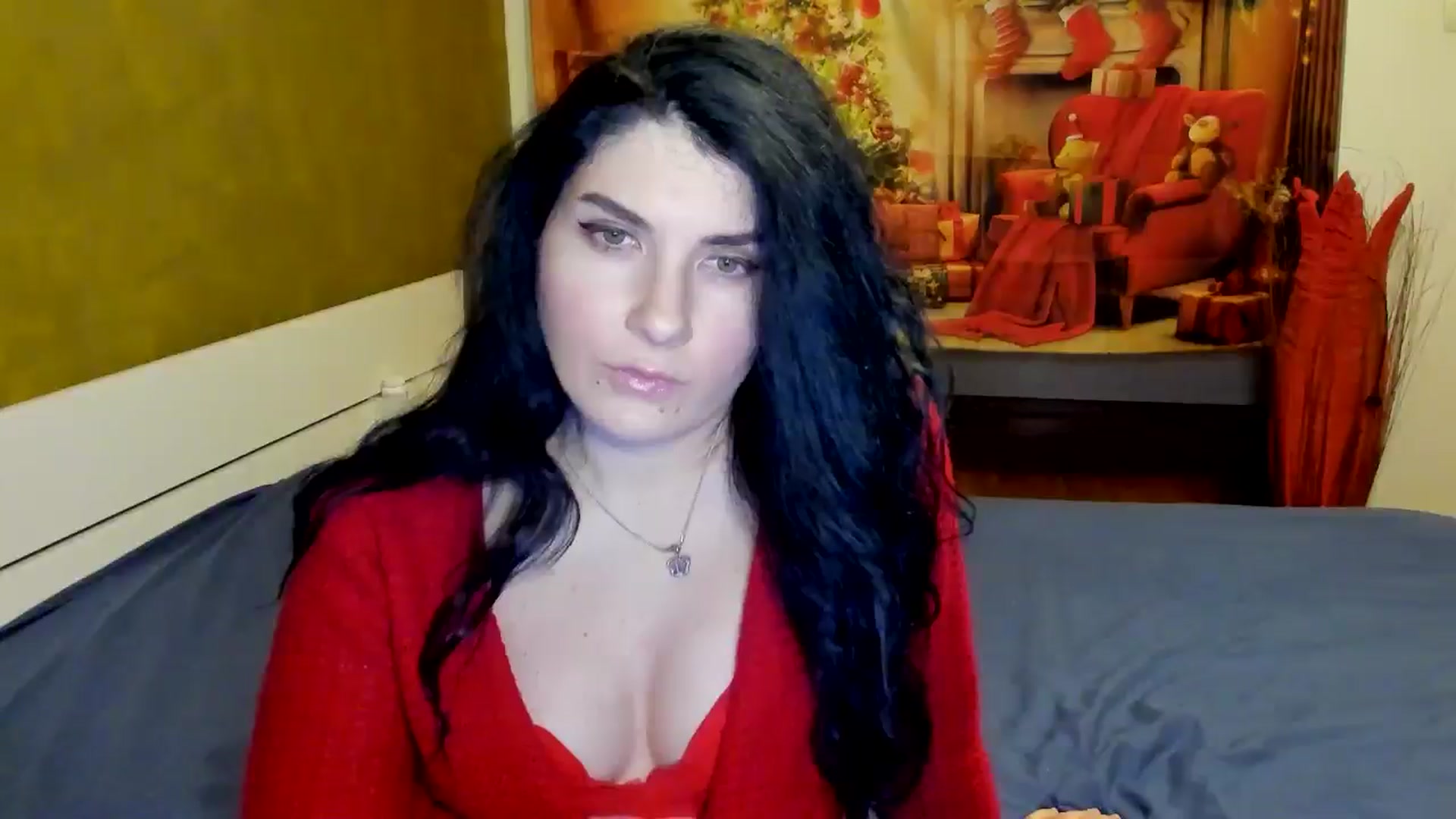 Gallery image thumbnail from SiouxPrincess's myfreecams stream on, 12/24/2024, 23:35 image 14 of 20