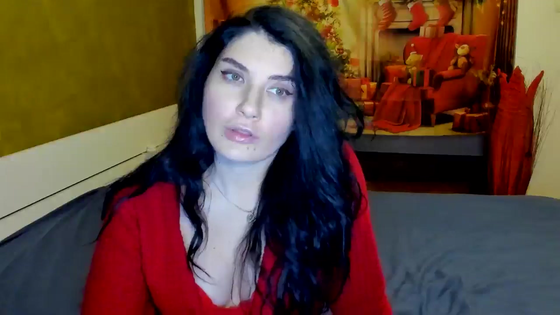 Gallery image thumbnail from SiouxPrincess's myfreecams stream on, 12/24/2024, 23:35 image 19 of 20