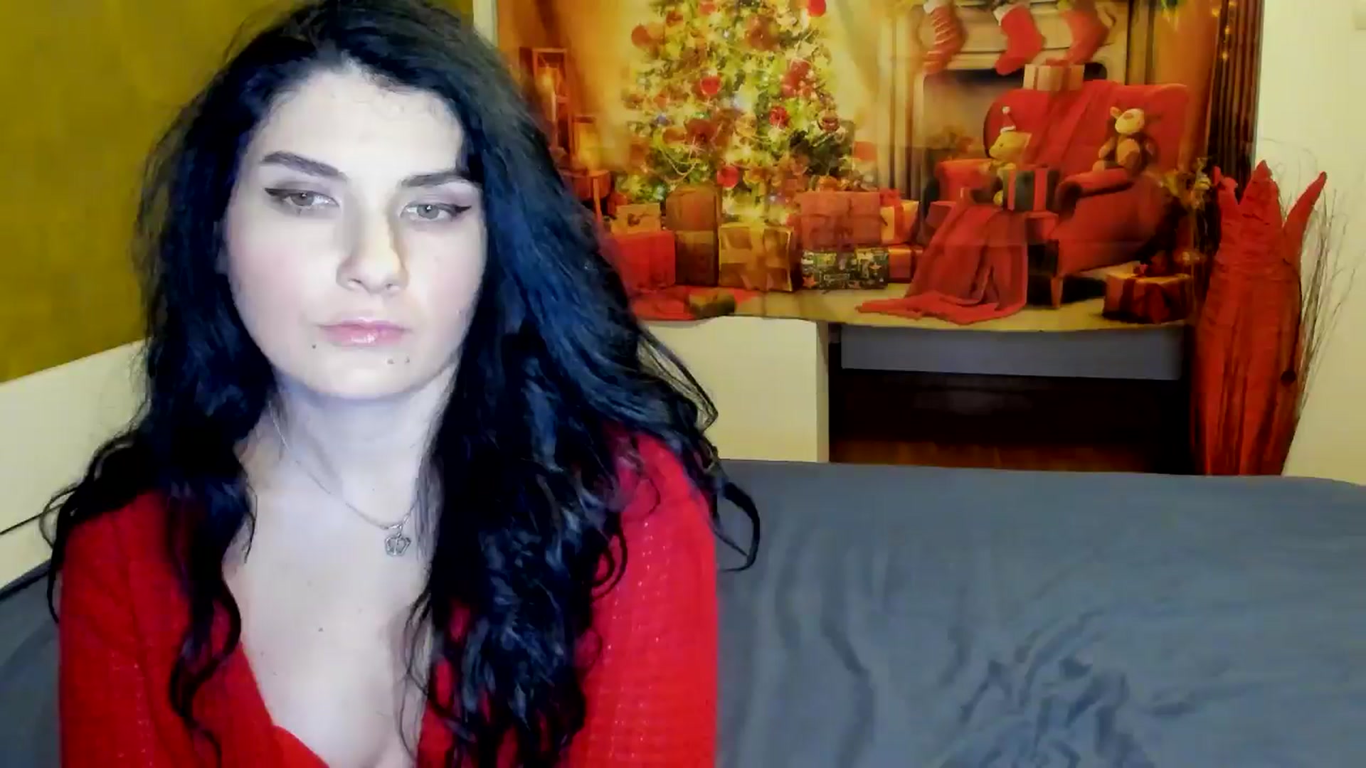 Gallery image thumbnail from SiouxPrincess's myfreecams stream on, 12/24/2024, 23:35 image 15 of 20