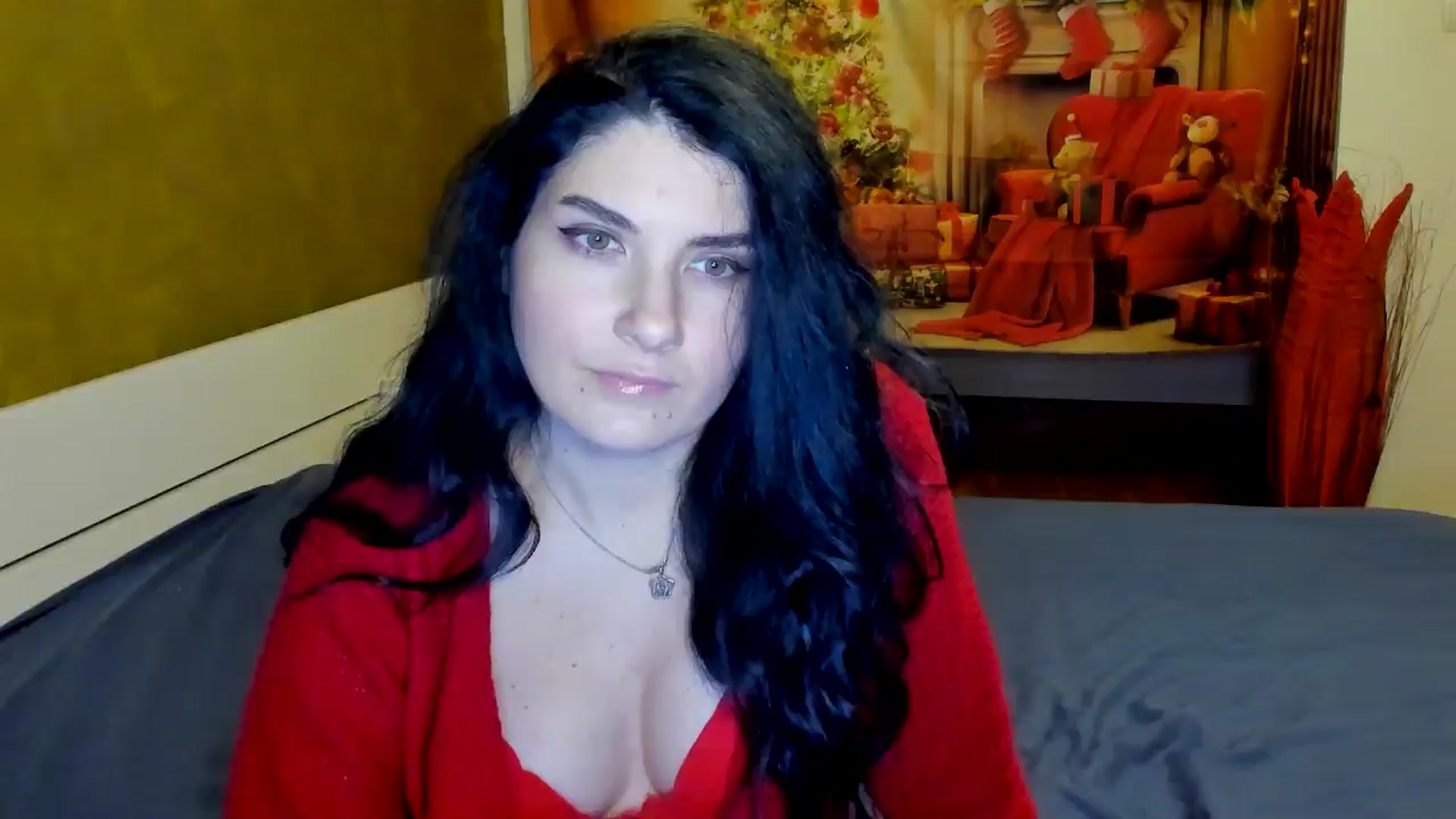 Gallery image thumbnail from SiouxPrincess's myfreecams stream on, 12/24/2024, 23:35 image 1 of 20