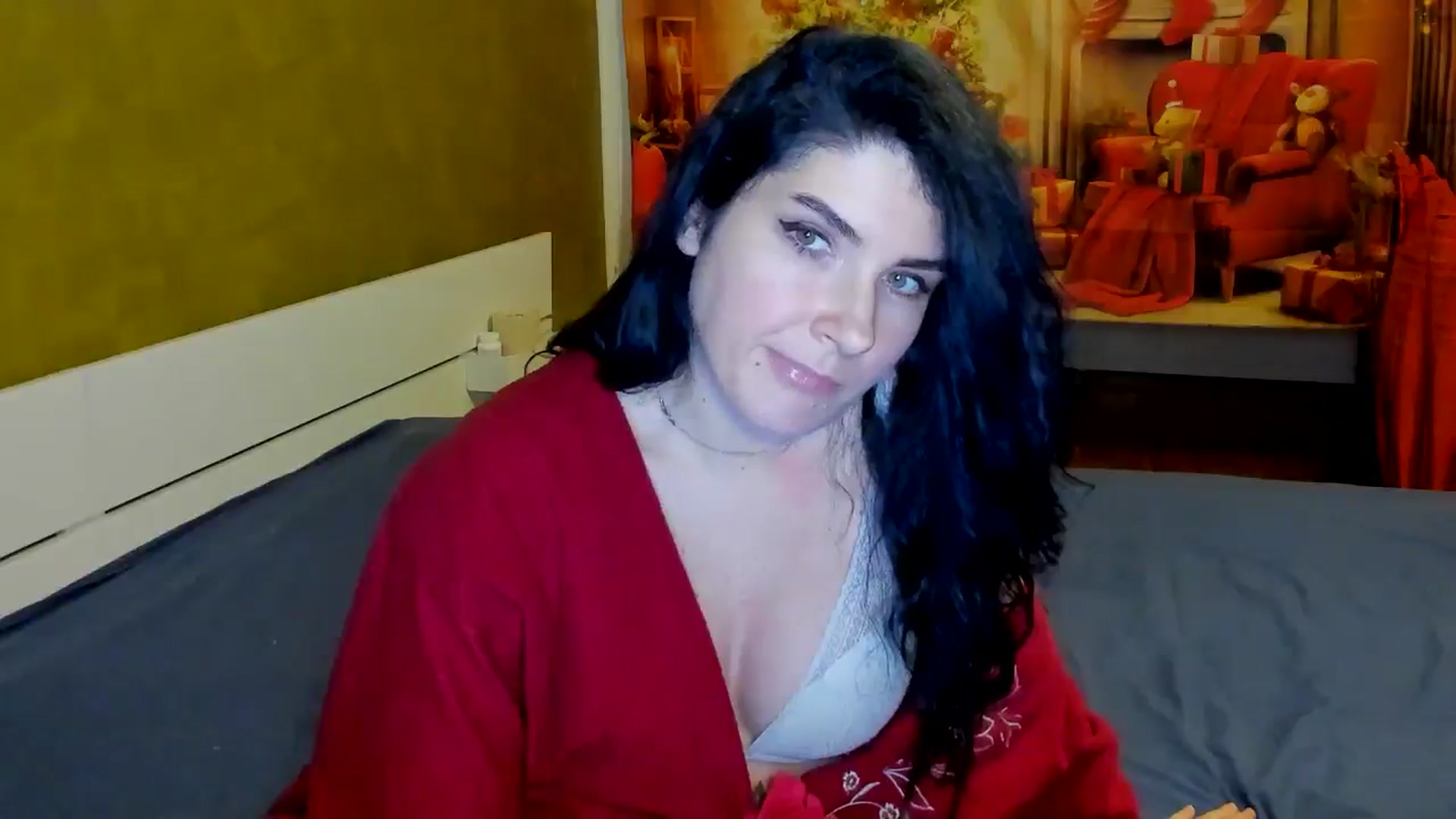 Gallery image thumbnail from SiouxPrincess's myfreecams stream on, 12/27/2024, 24:01 image 13 of 20