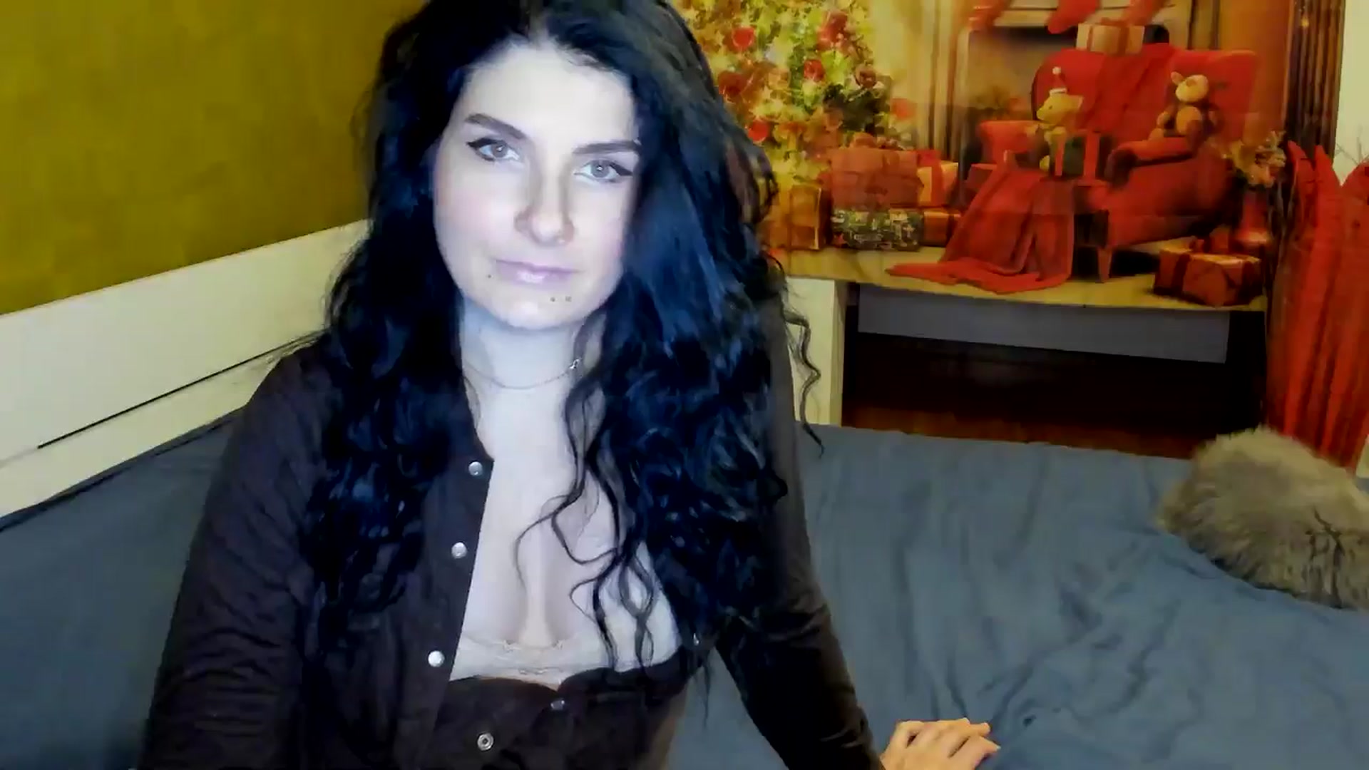 Gallery image thumbnail from SiouxPrincess's myfreecams stream on, 12/29/2024, 24:57 image 11 of 20