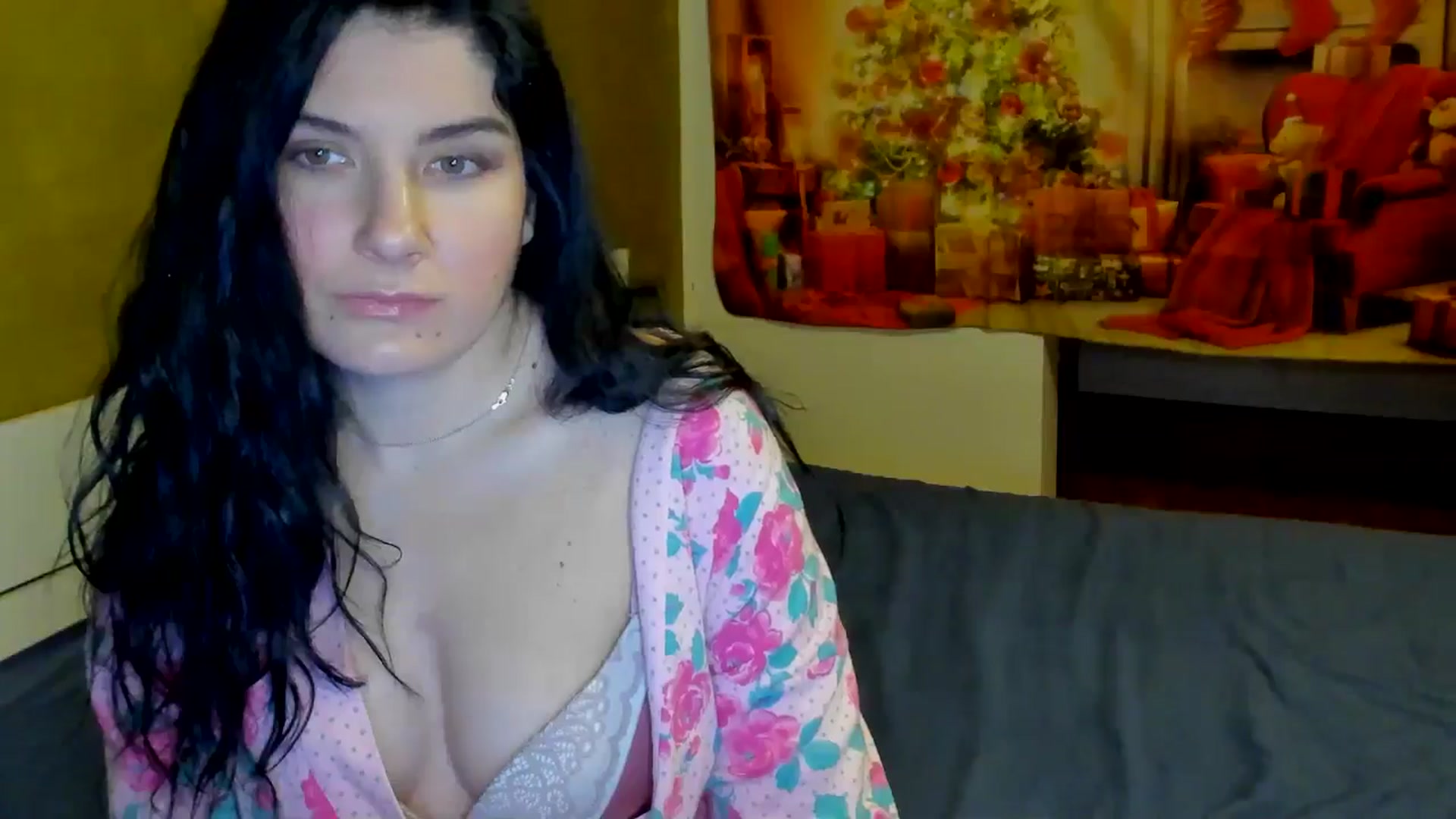 Gallery image thumbnail from SiouxPrincess's myfreecams stream on, 12/30/2024, 01:27 image 9 of 20