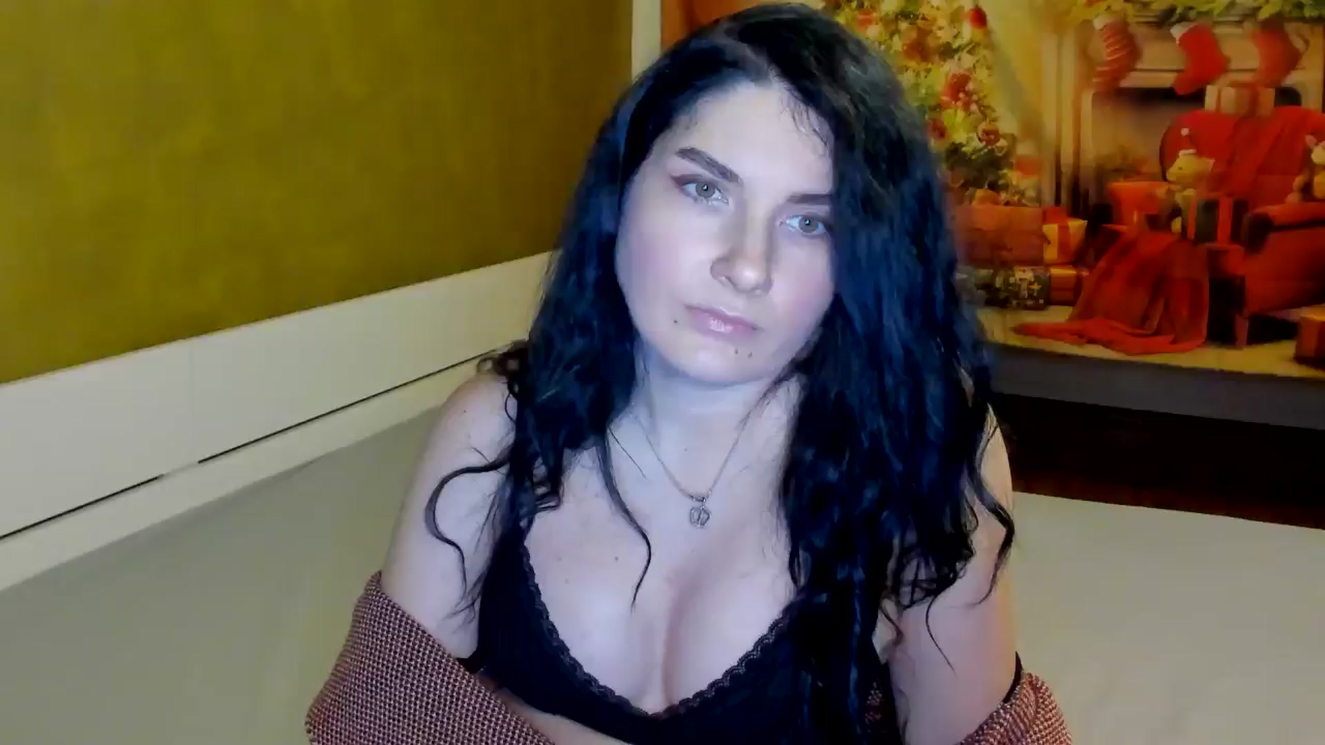 Gallery image thumbnail from SiouxPrincess's myfreecams stream on, 12/31/2024, 01:16 image 13 of 20
