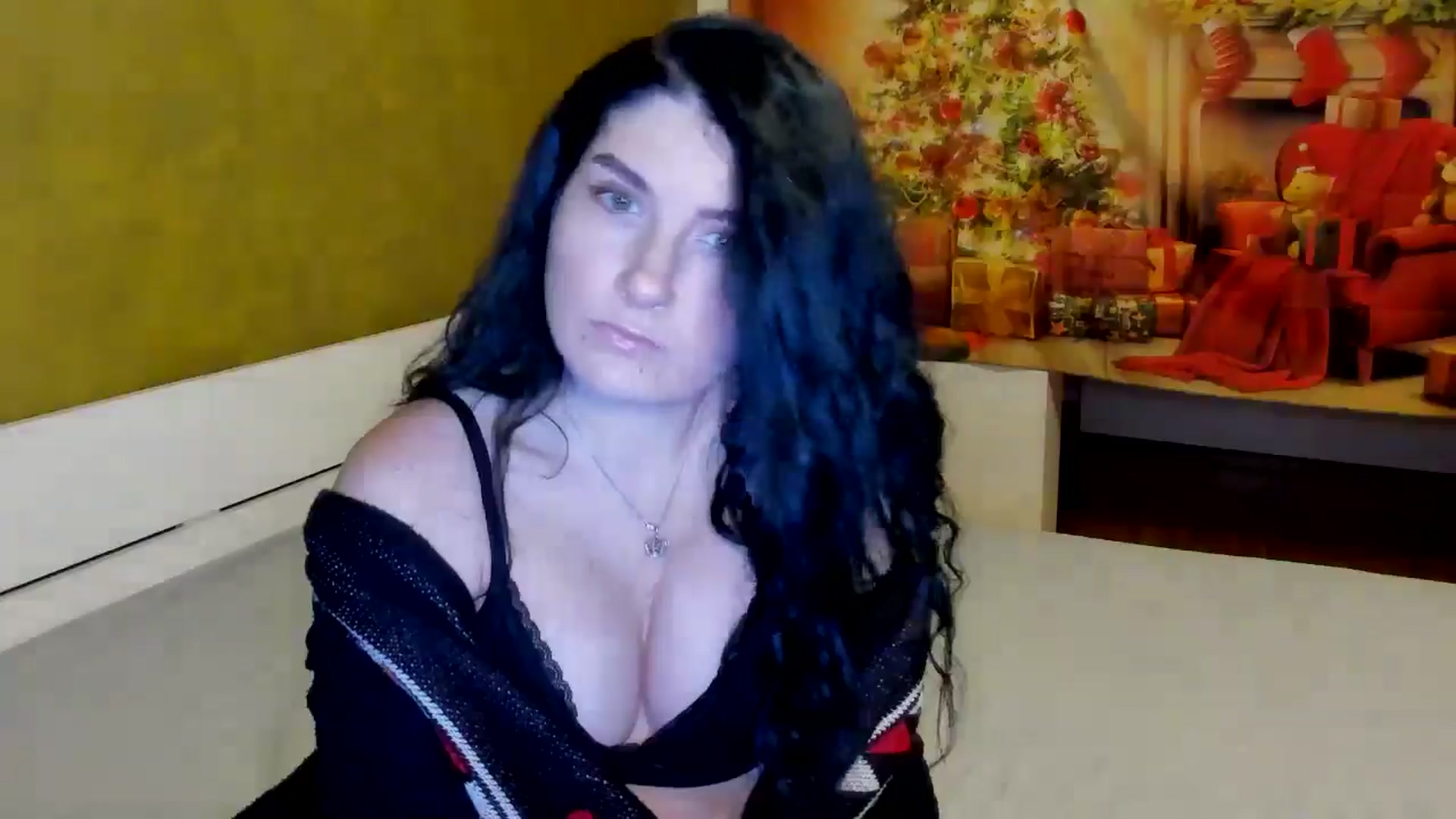 Gallery image thumbnail from SiouxPrincess's myfreecams stream on, 12/31/2024, 01:16 image 4 of 20