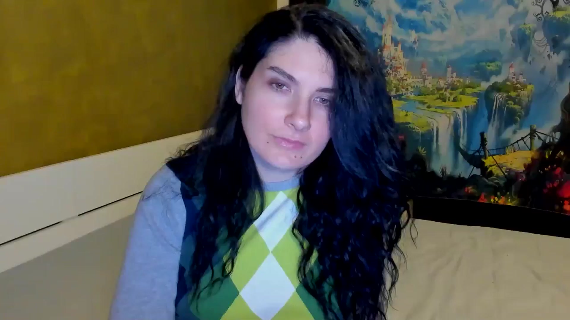 Gallery image thumbnail from SiouxPrincess's myfreecams stream on, 01/04/2025, 01:14 image 12 of 20