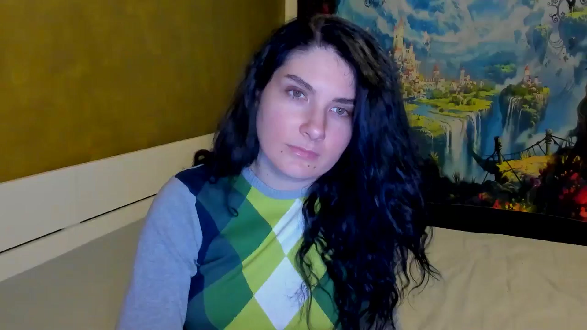 Gallery image thumbnail from SiouxPrincess's myfreecams stream on, 01/04/2025, 01:14 image 18 of 20