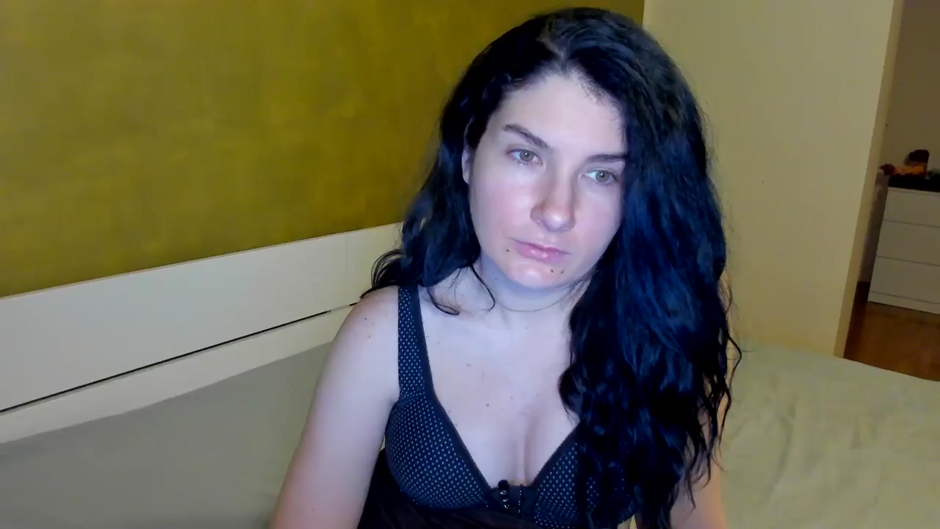 Gallery image thumbnail from SiouxPrincess's myfreecams stream on, 01/08/2025, 01:32 image 9 of 20
