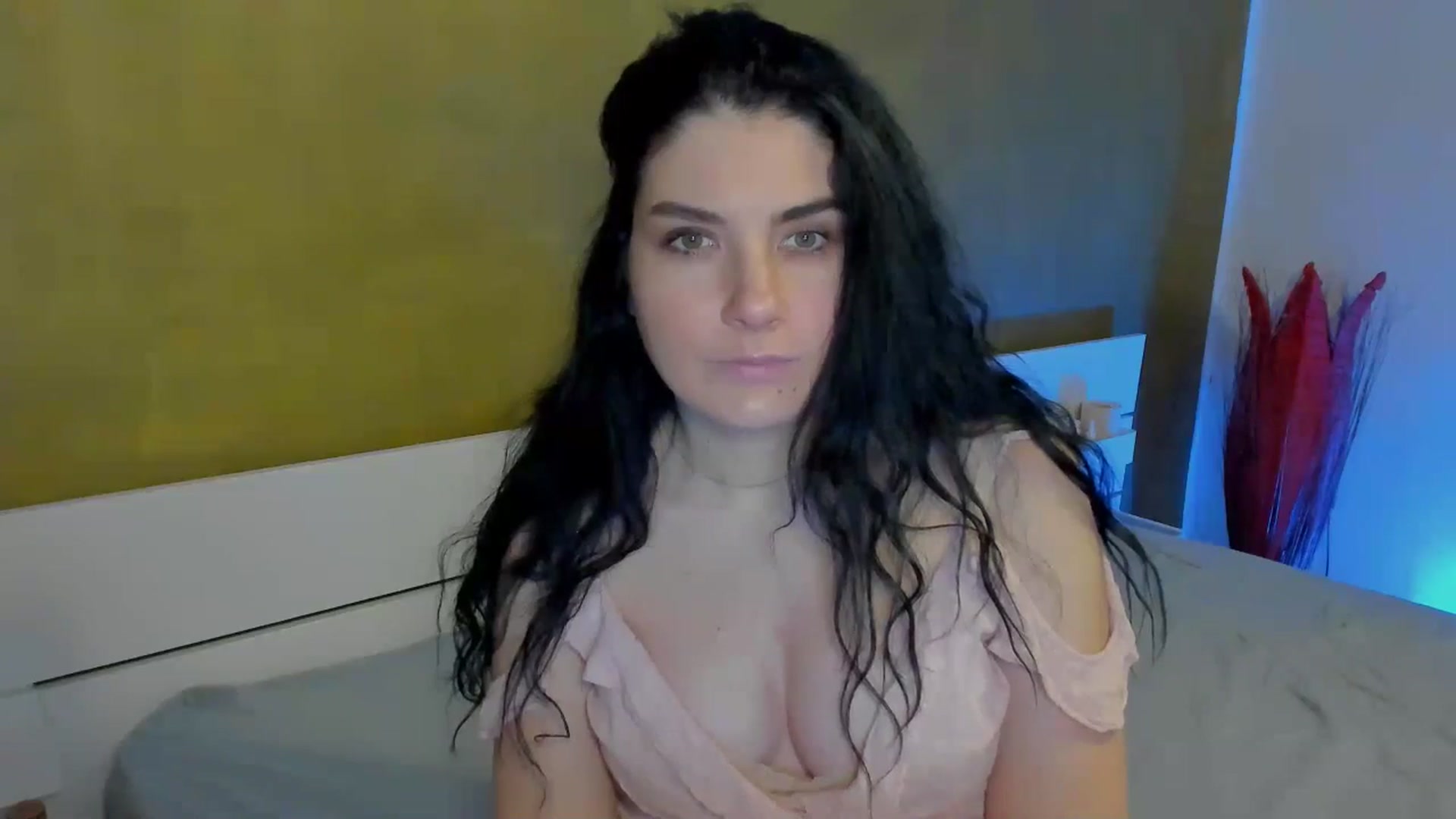 Gallery image thumbnail from SiouxPrincess's myfreecams stream on, 01/16/2025, 01:44 image 14 of 20