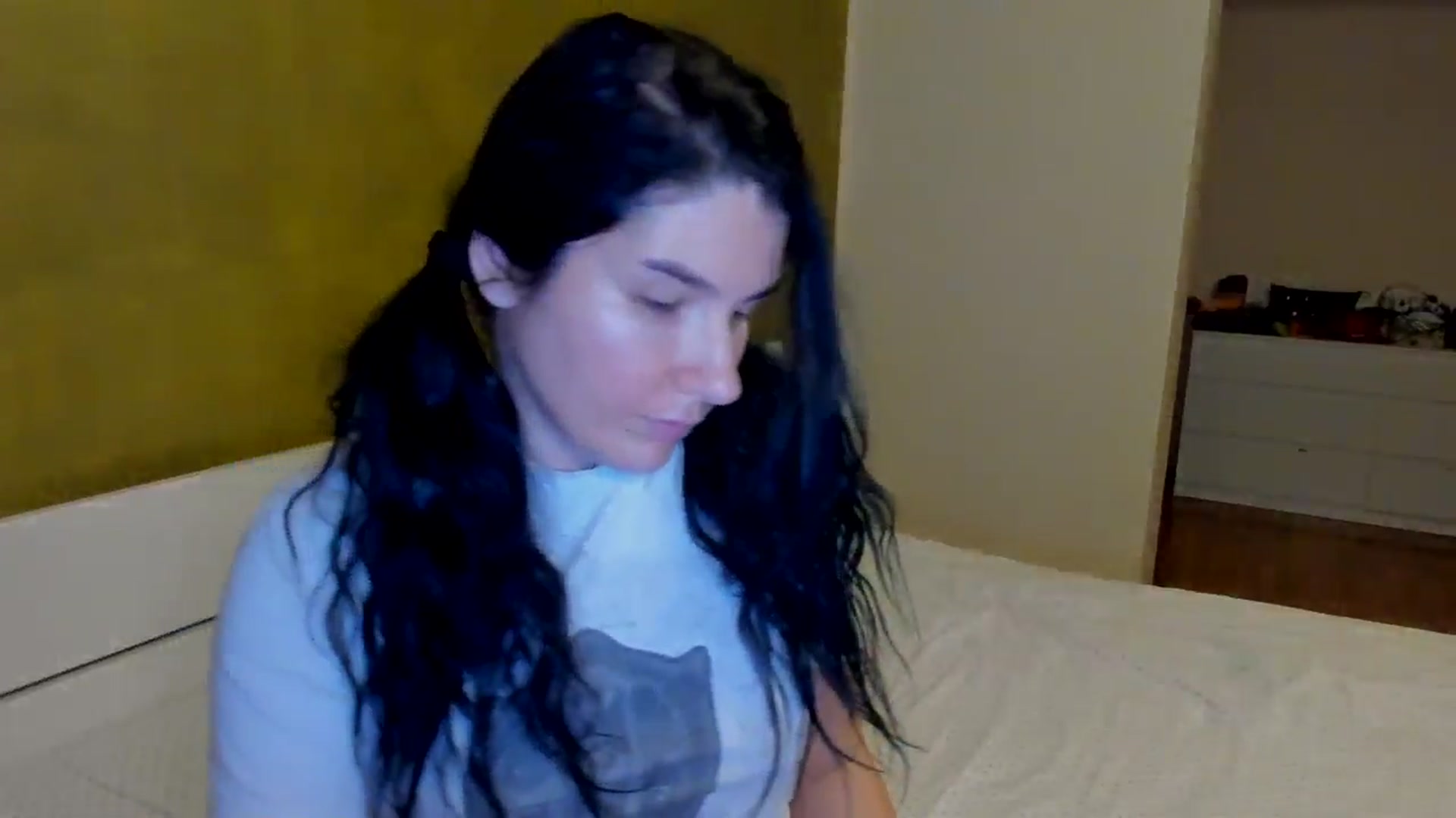 Gallery image thumbnail from SiouxPrincess's myfreecams stream on, 01/20/2025, 24:01 image 8 of 20