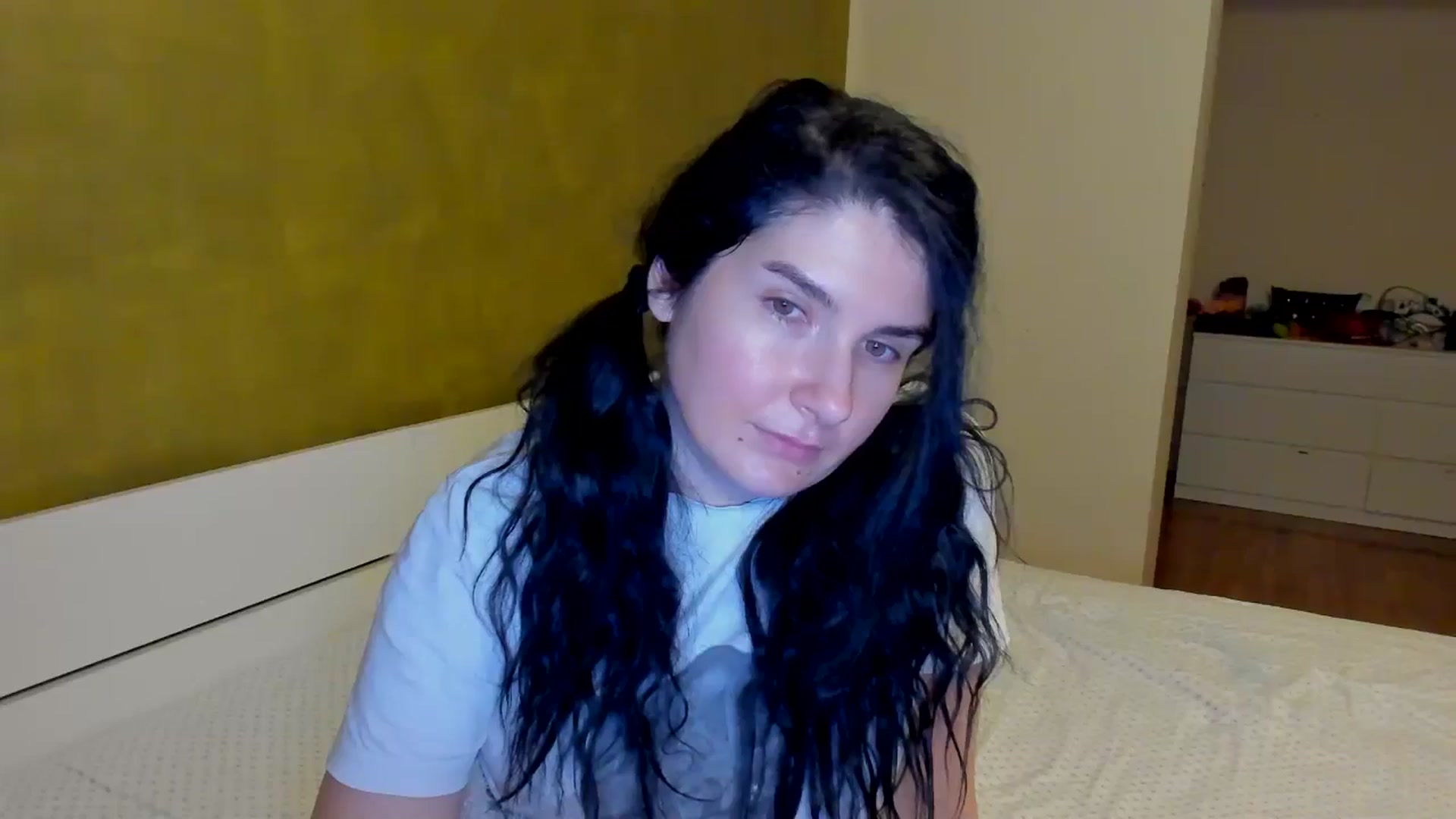 Gallery image thumbnail from SiouxPrincess's myfreecams stream on, 01/20/2025, 24:01 image 11 of 20