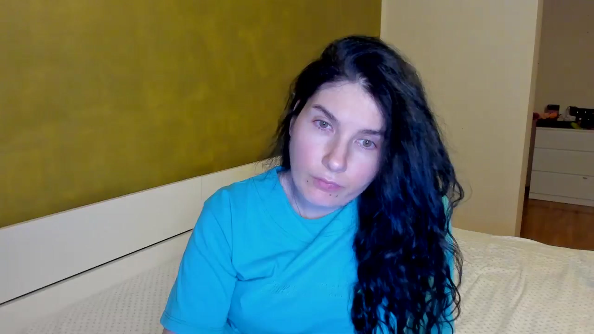 Gallery image thumbnail from SiouxPrincess's myfreecams stream on, 01/28/2025, 24:09 image 17 of 20