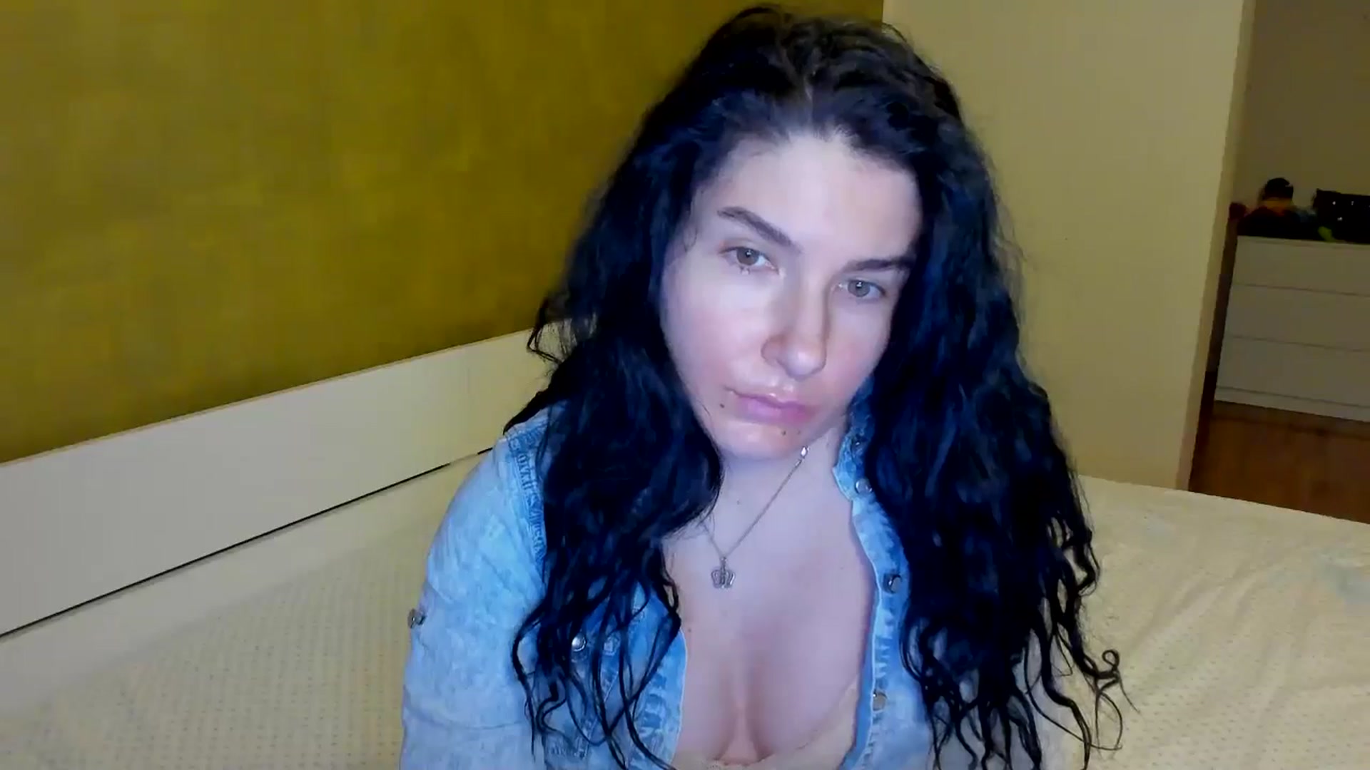 Gallery image thumbnail from SiouxPrincess's myfreecams stream on, 01/31/2025, 23:47 image 17 of 20