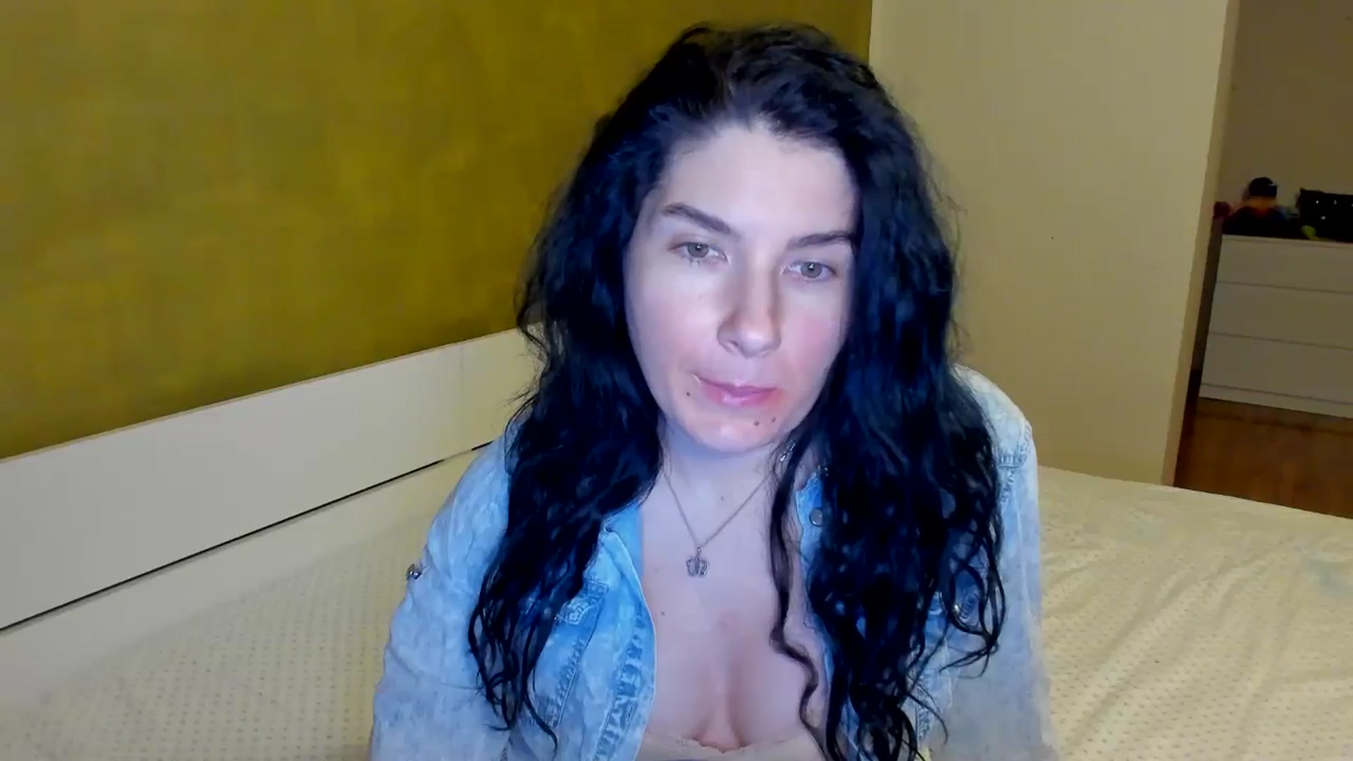 Gallery image thumbnail from SiouxPrincess's myfreecams stream on, 01/31/2025, 23:47 image 14 of 20