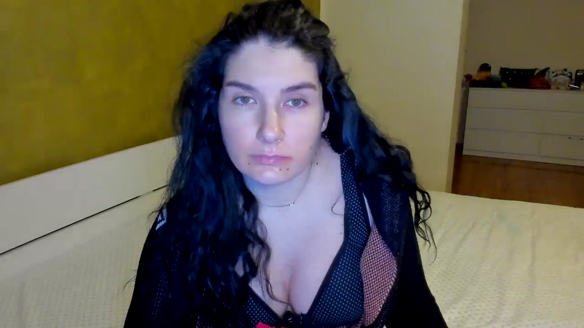 Gallery image thumbnail from SiouxPrincess's myfreecams stream on, 02/03/2025, 24:00 image 3 of 20