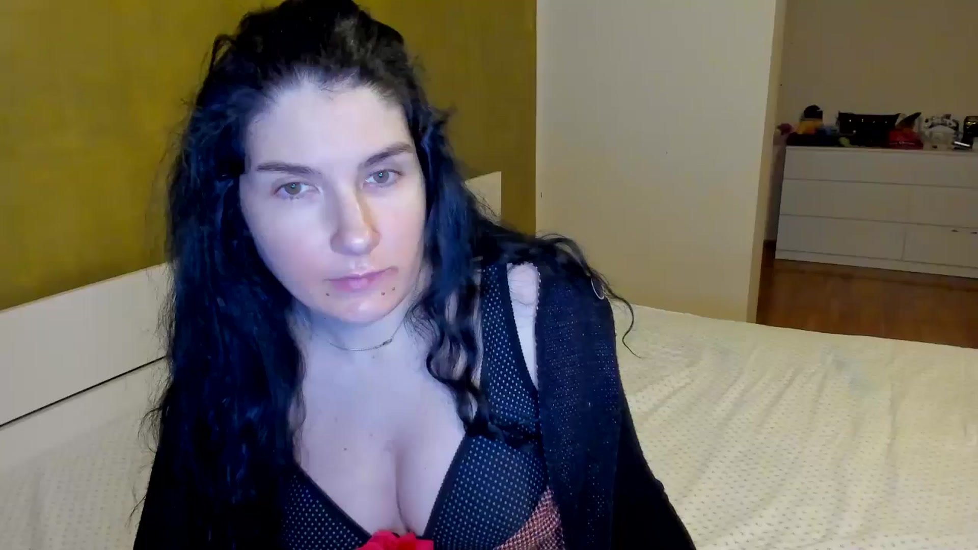 Gallery image thumbnail from SiouxPrincess's myfreecams stream on, 02/03/2025, 24:00 image 8 of 20