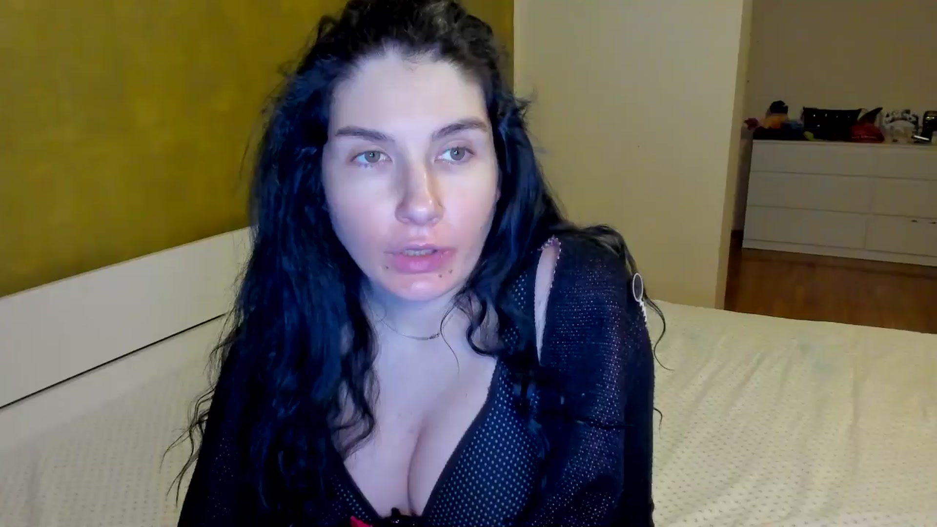 Gallery image thumbnail from SiouxPrincess's myfreecams stream on, 02/03/2025, 24:00 image 5 of 20