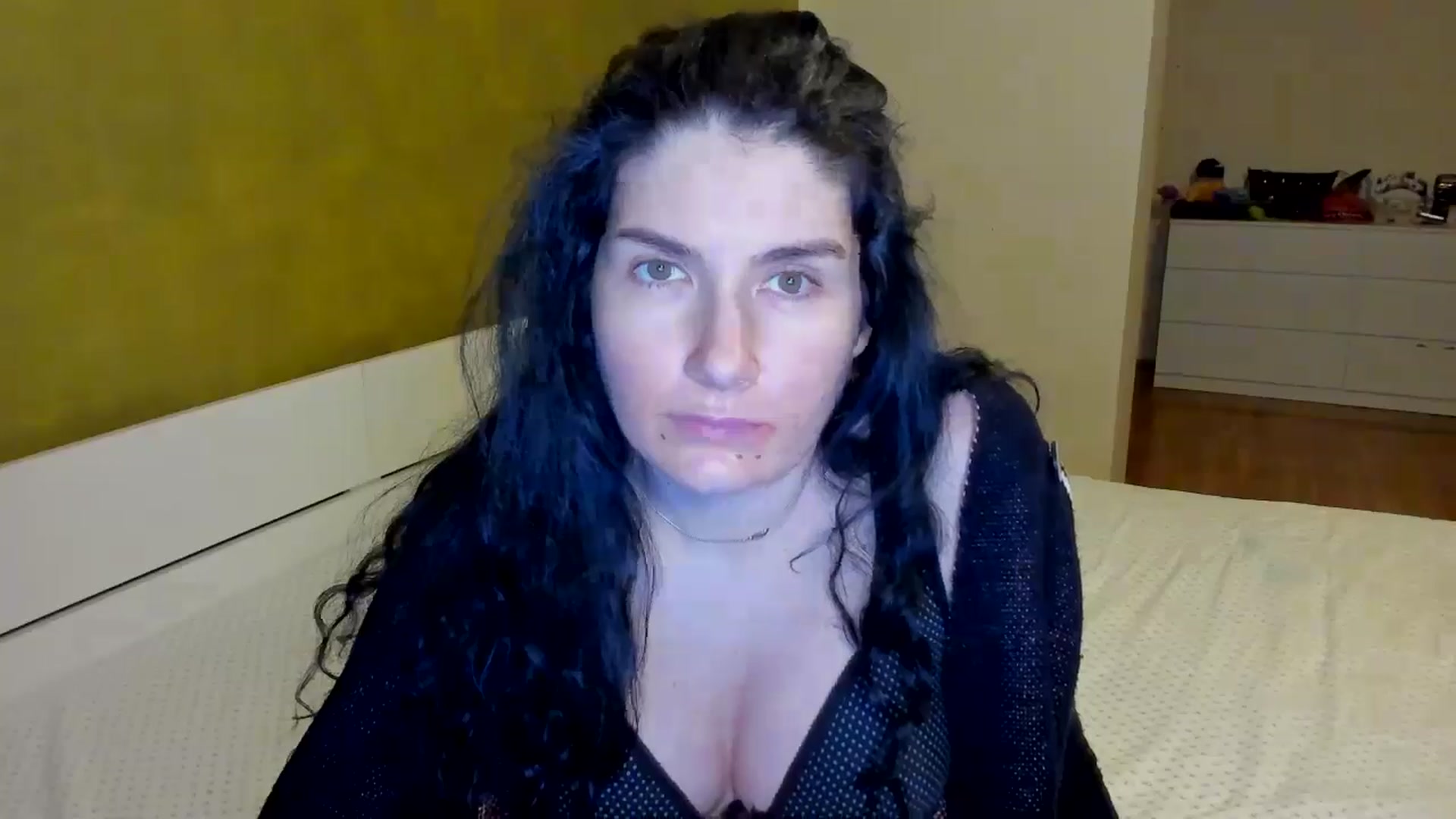 Gallery image thumbnail from SiouxPrincess's myfreecams stream on, 02/03/2025, 24:00 image 11 of 20