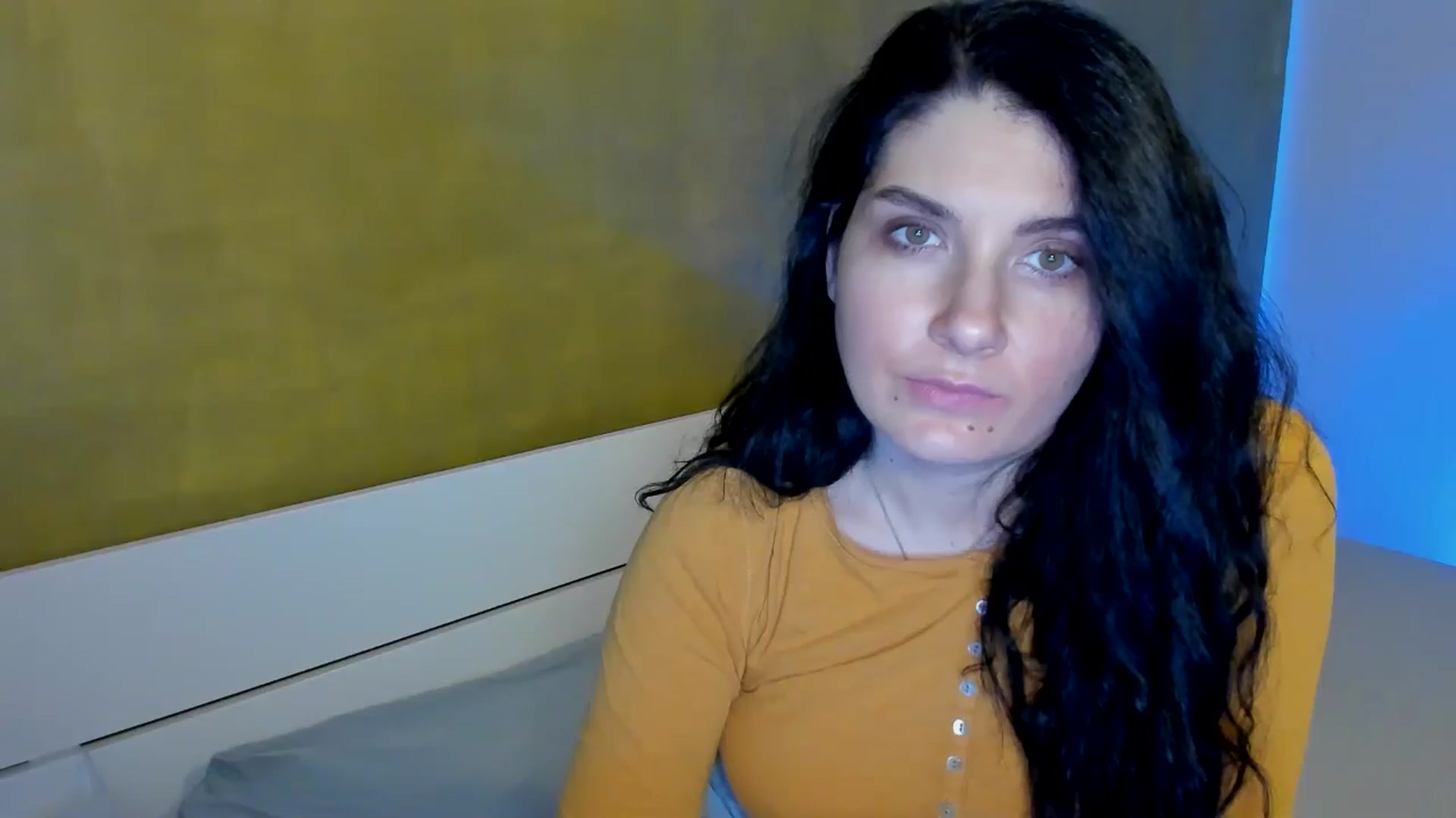 Gallery image thumbnail from SiouxPrincess's myfreecams stream on, 02/04/2025, 24:14 image 6 of 20