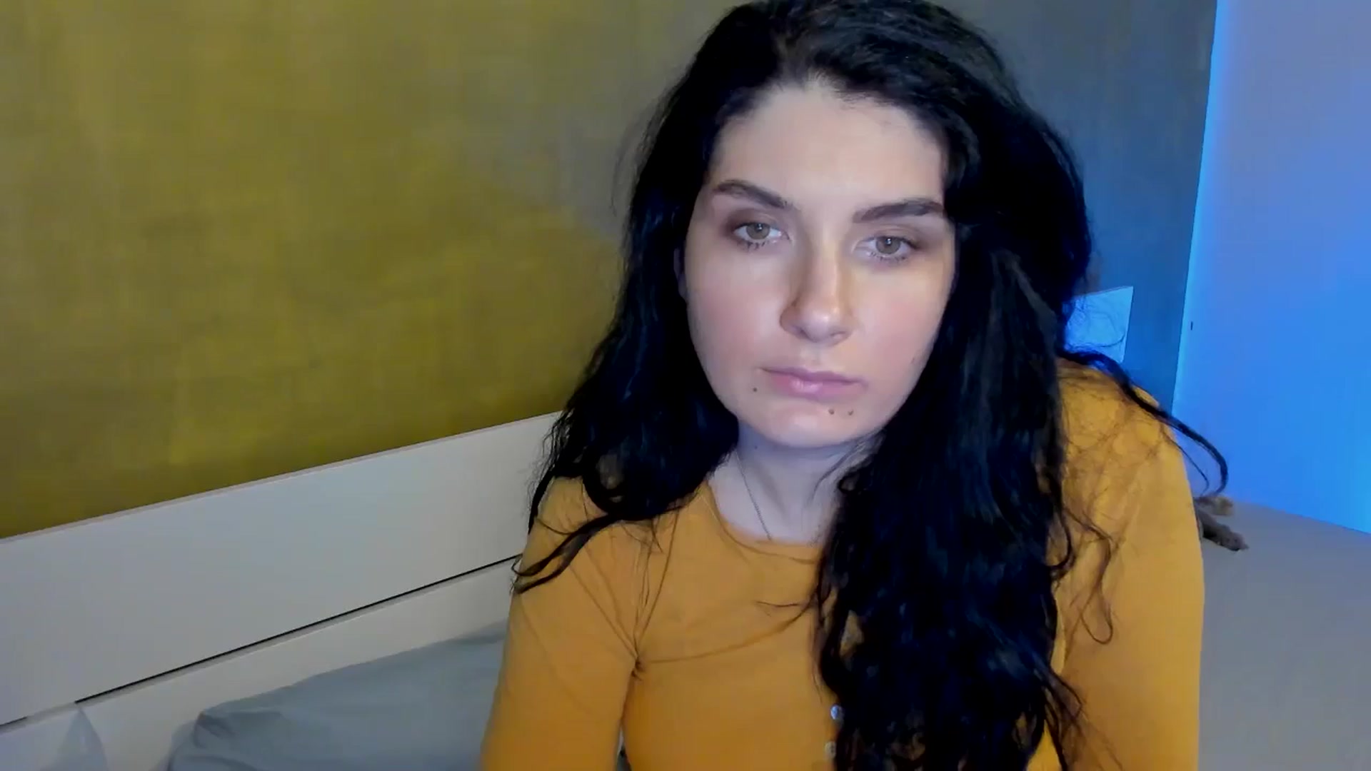 Gallery image thumbnail from SiouxPrincess's myfreecams stream on, 02/04/2025, 24:14 image 15 of 20
