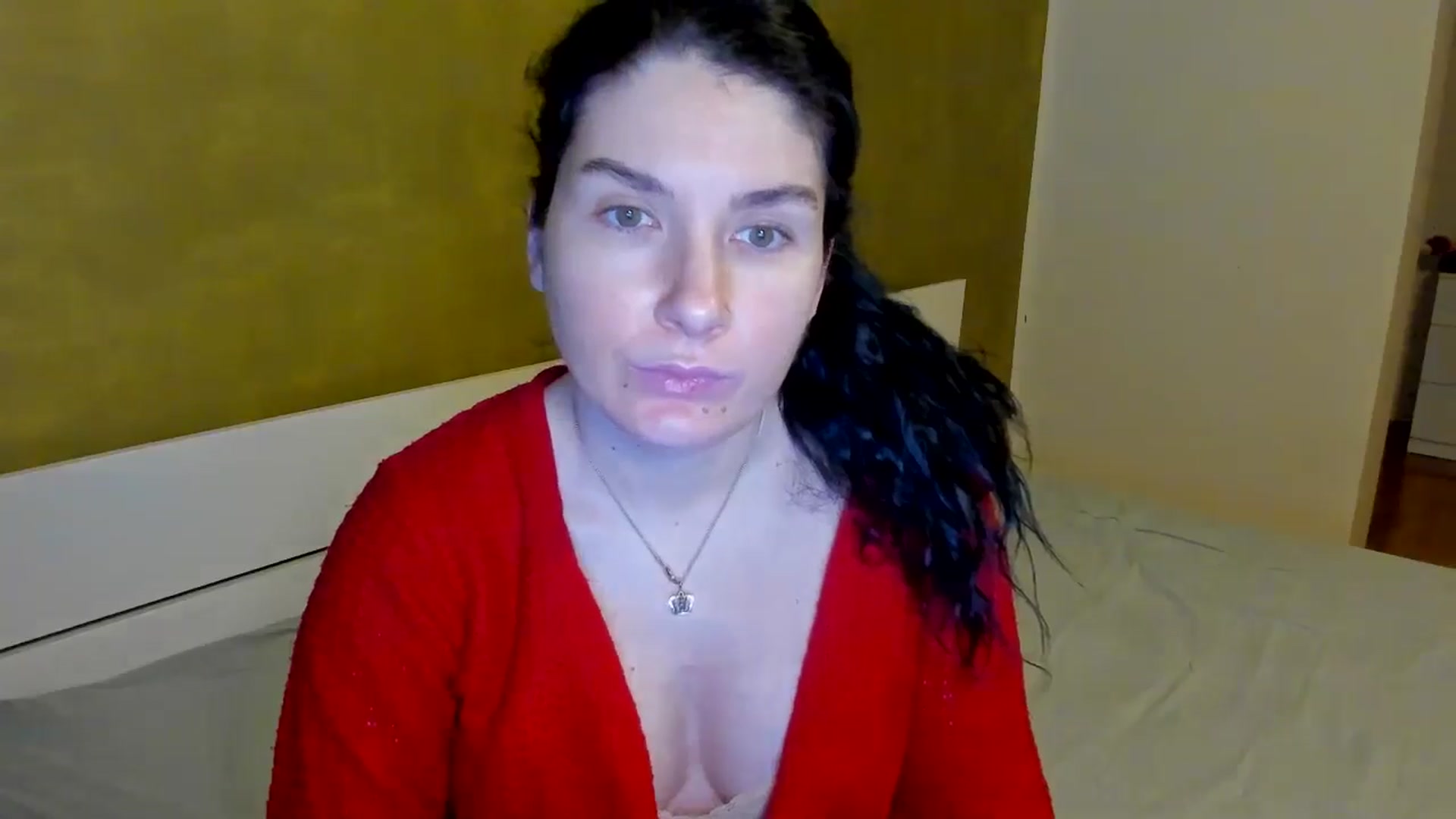 Gallery image thumbnail from SiouxPrincess's myfreecams stream on, 02/05/2025, 02:05 image 9 of 20