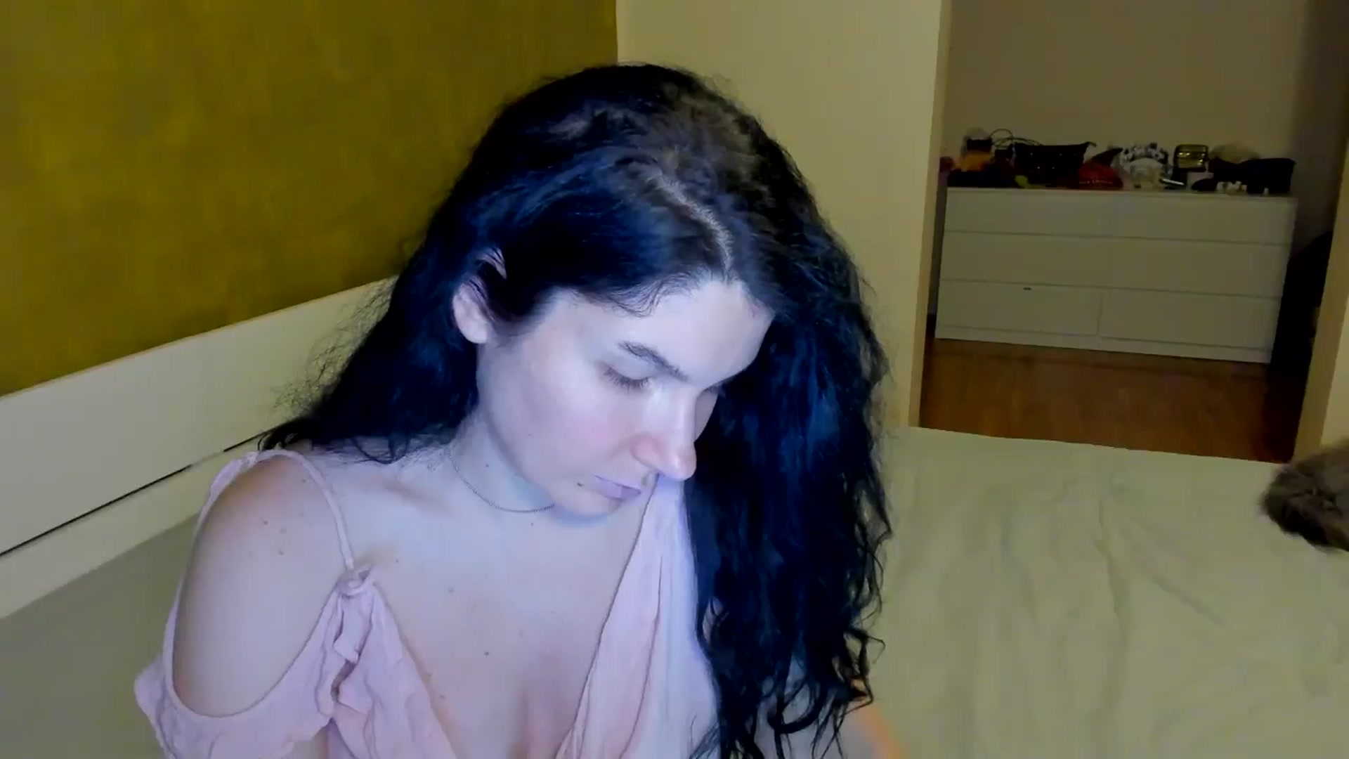 Gallery image thumbnail from SiouxPrincess's myfreecams stream on, 02/13/2025, 23:11 image 12 of 20